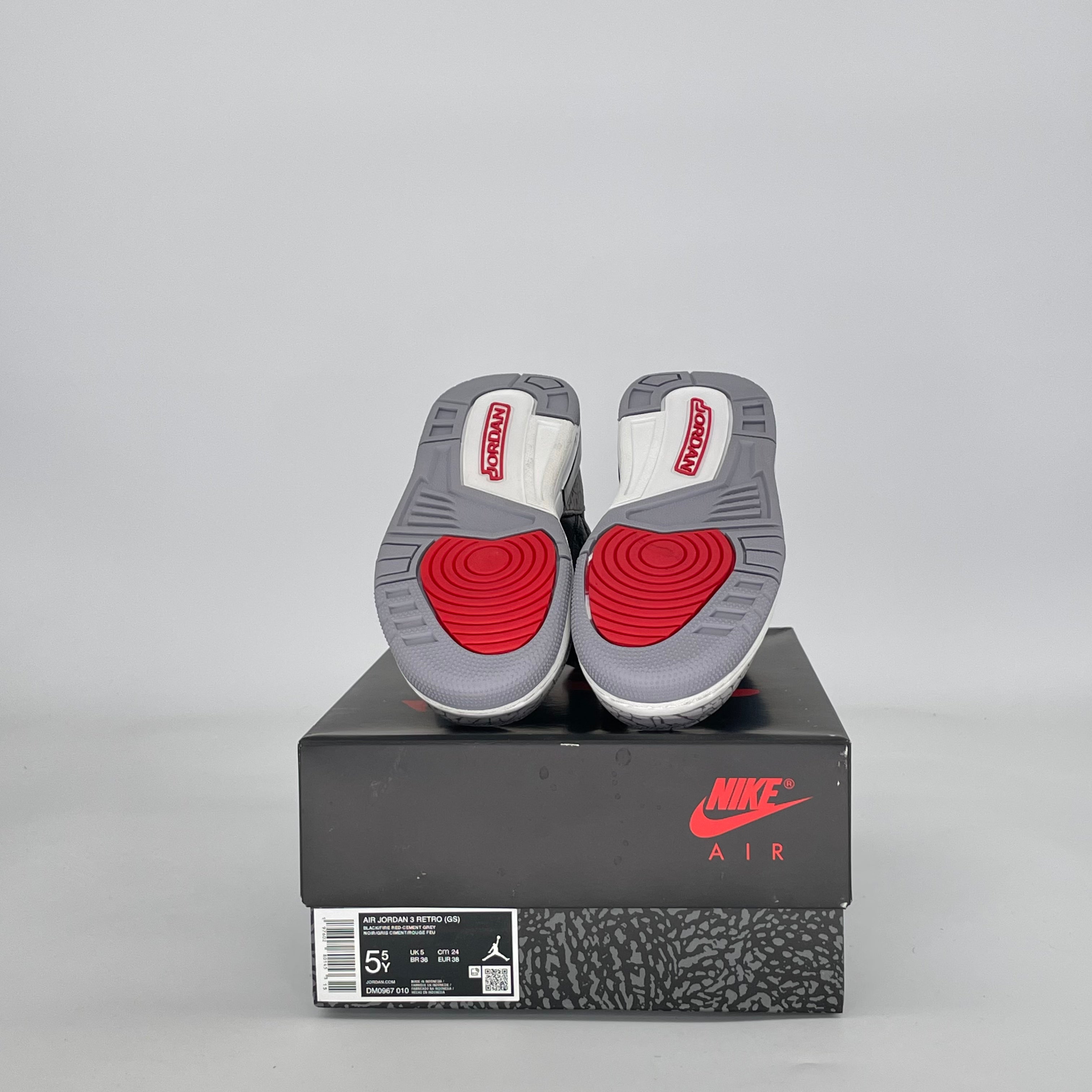 AIR JORDAN 3 BLACK CEMENT (2024) DM0967-010 SIZE 5.5/7W GS