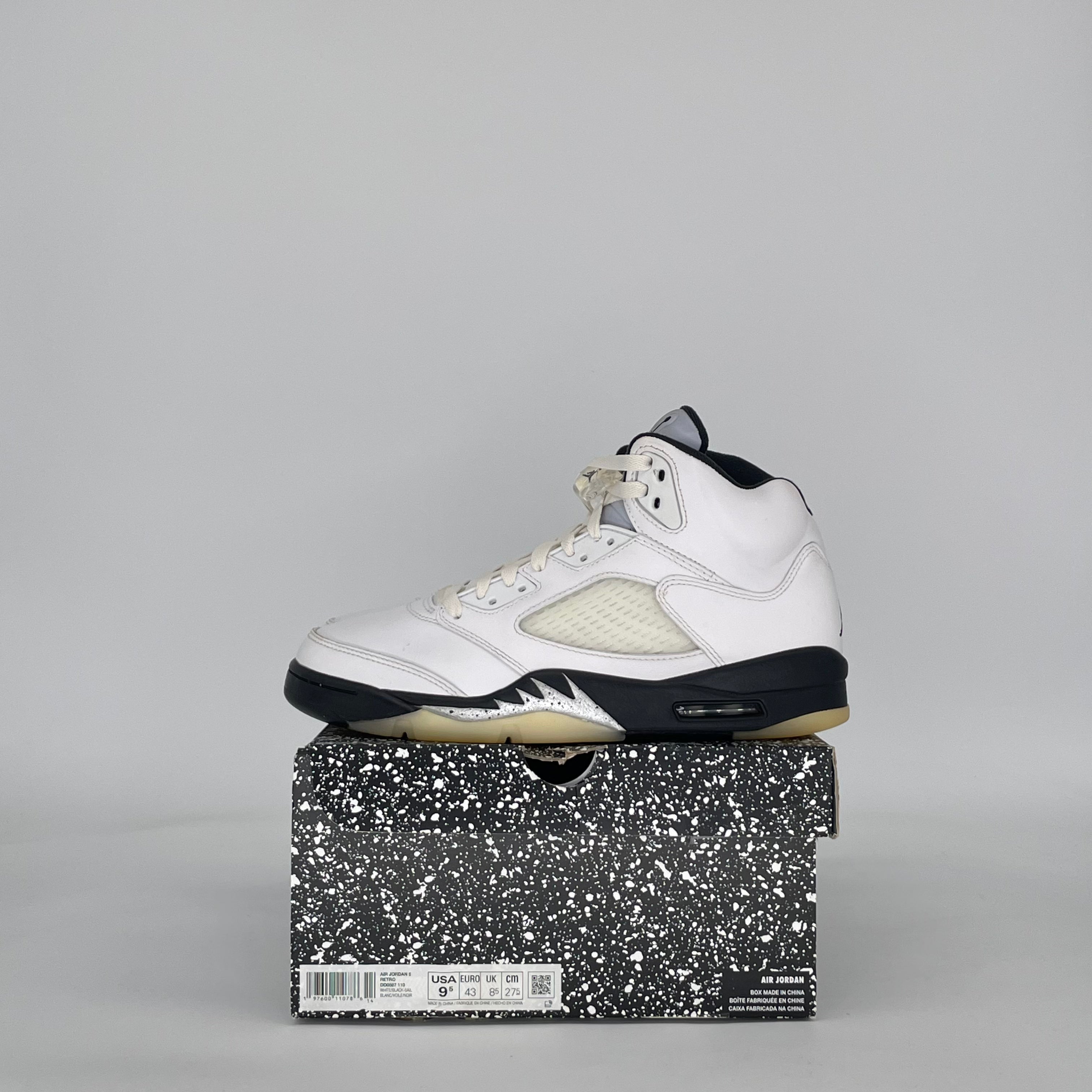 AIR JORDAN 5 REVERSE METALLIC DD0587-110 SIZE 9.5/11W