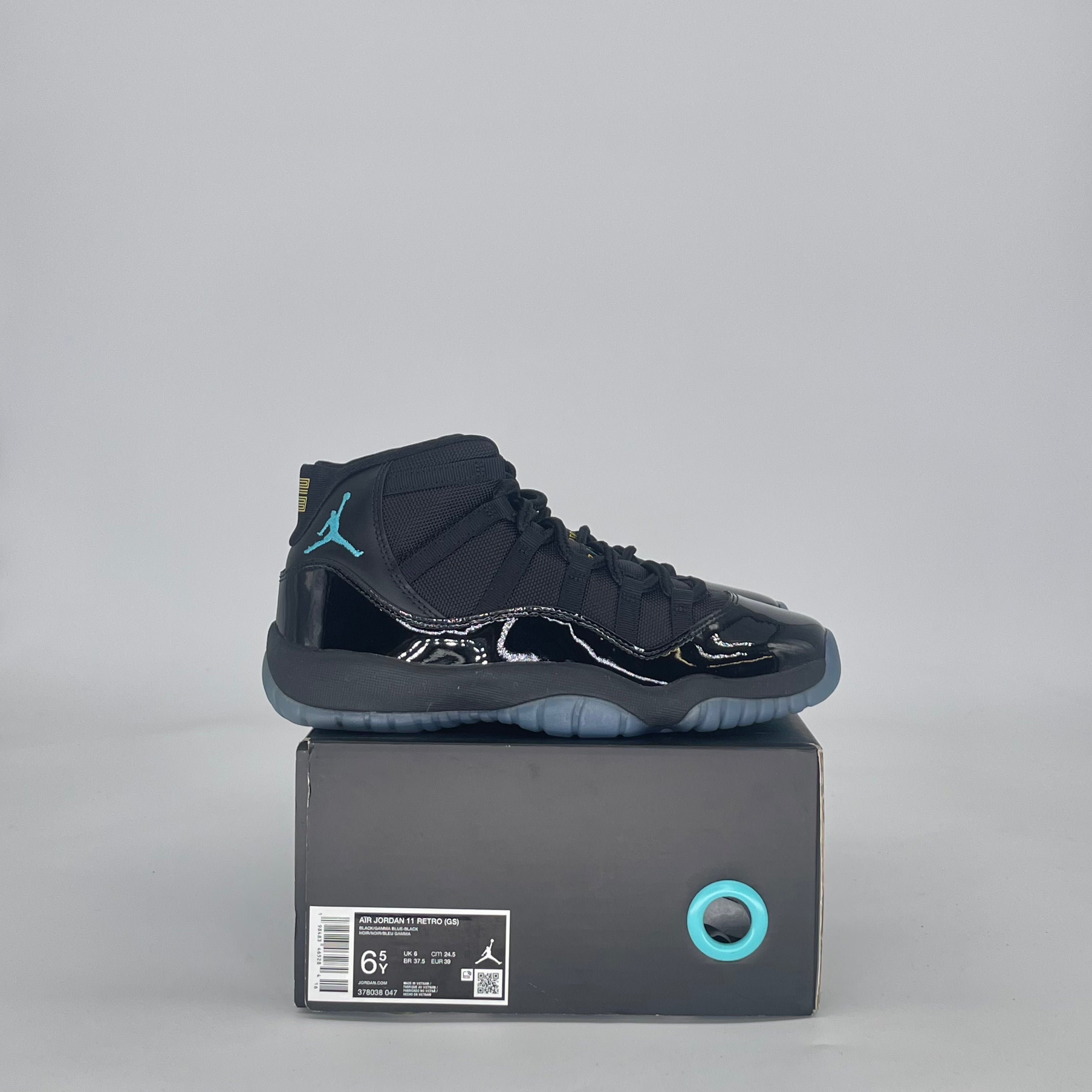 AIR JORDAN 11 GAMMA BLUE 378038-047 SIZE 6.5/8W GS