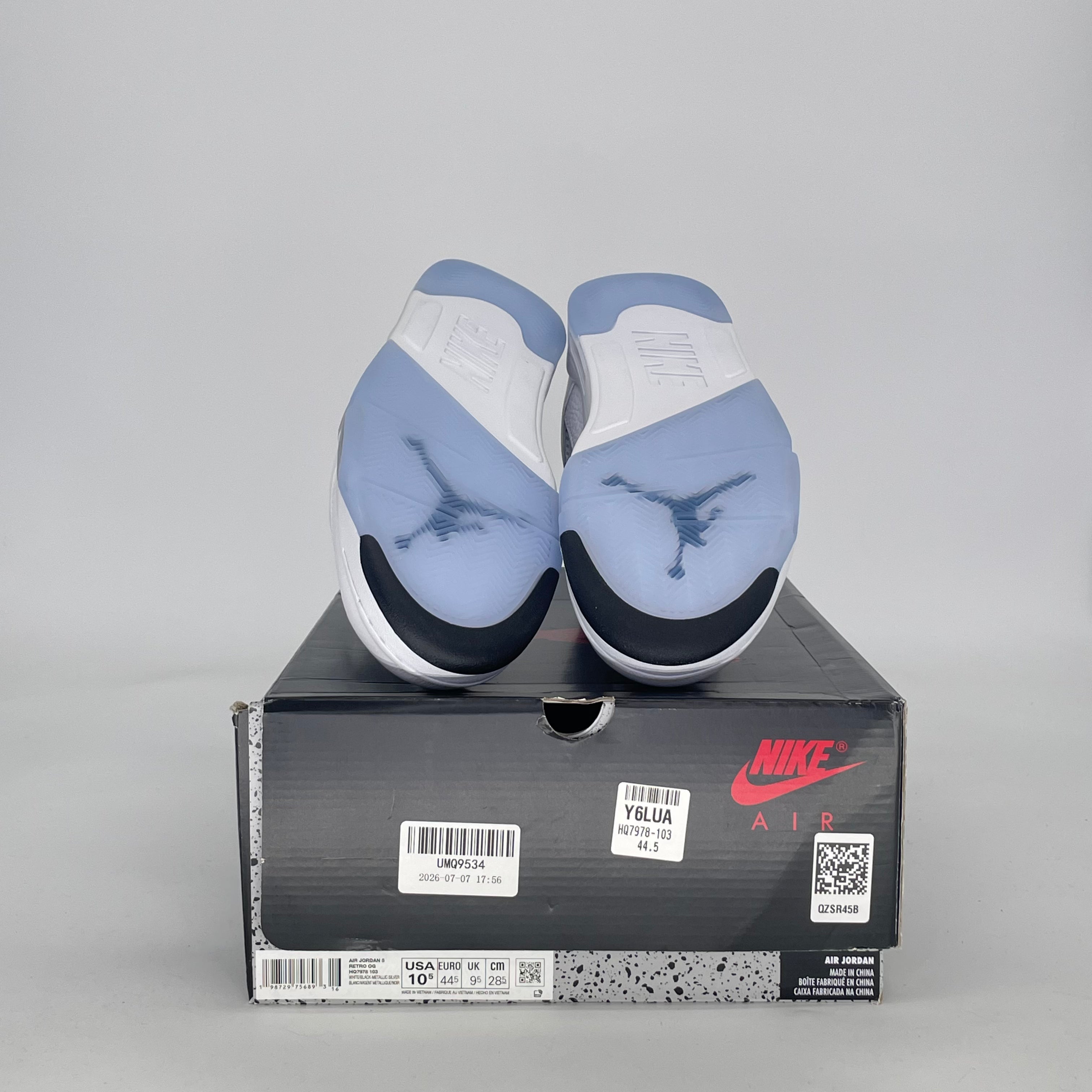 AIR JORDAN 5 WHITE METALLIC HQ7978-103 SIZE 10.5/12W