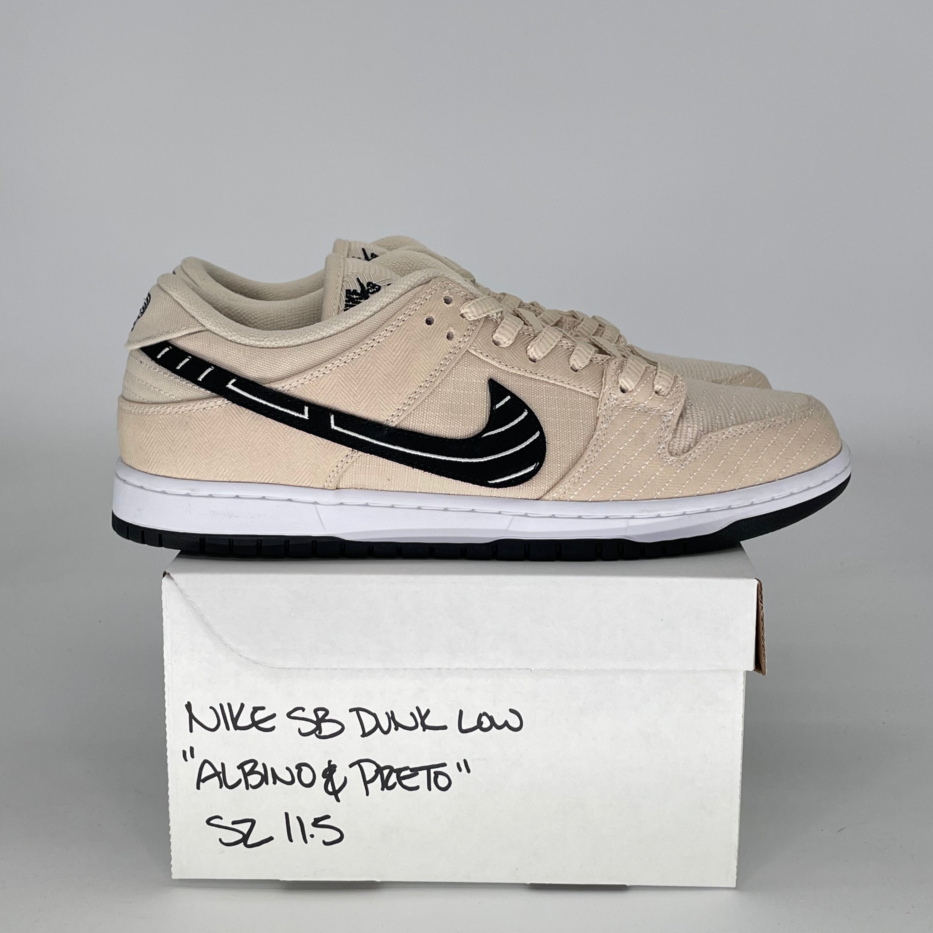 NIKE SB DUNK LOW ALBINO AND PRETO FD2627-200 SIZE 11.5/13W