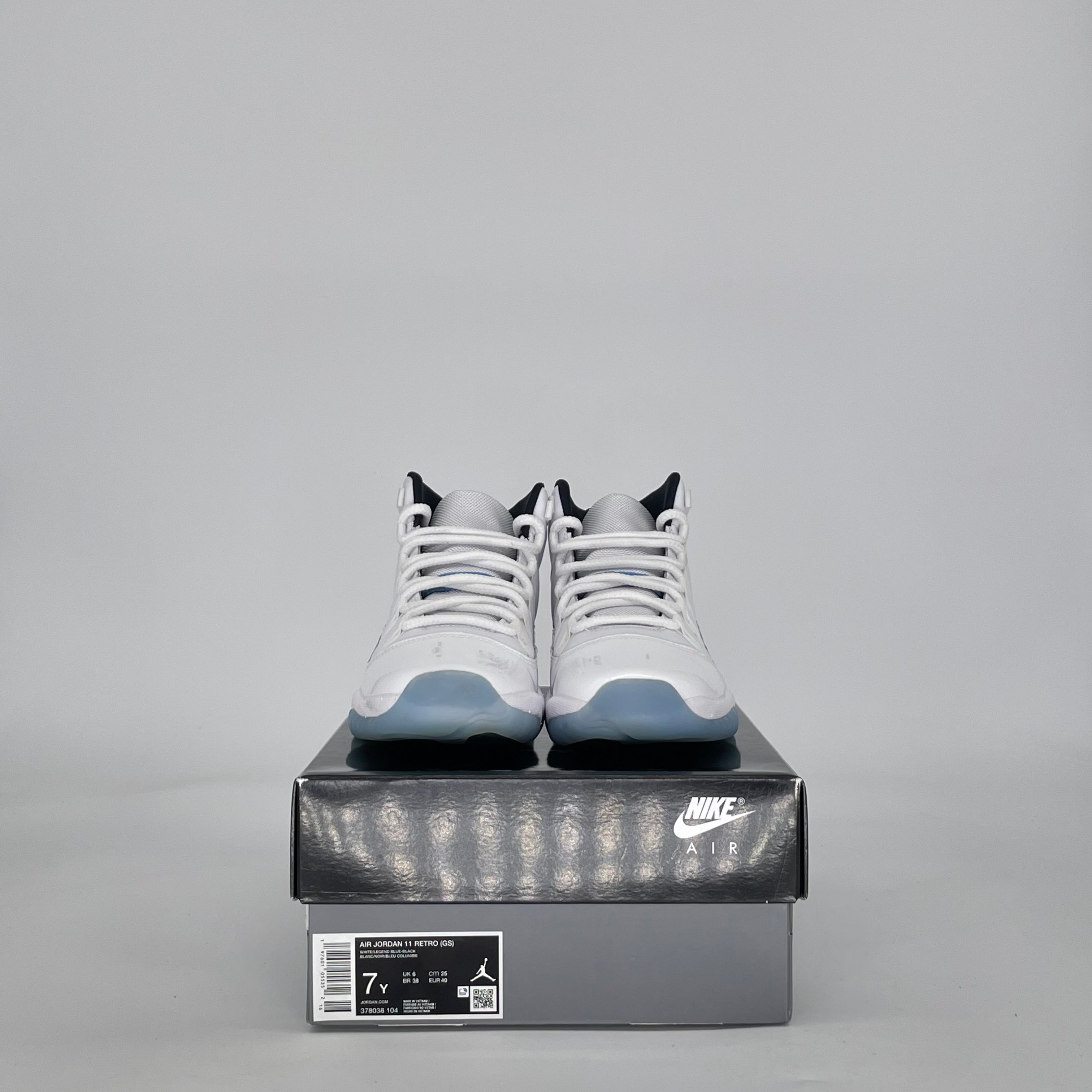 AIR JORDAN 11 LEGEND BLUE 378038-104 SIZE 7/8.5W GS