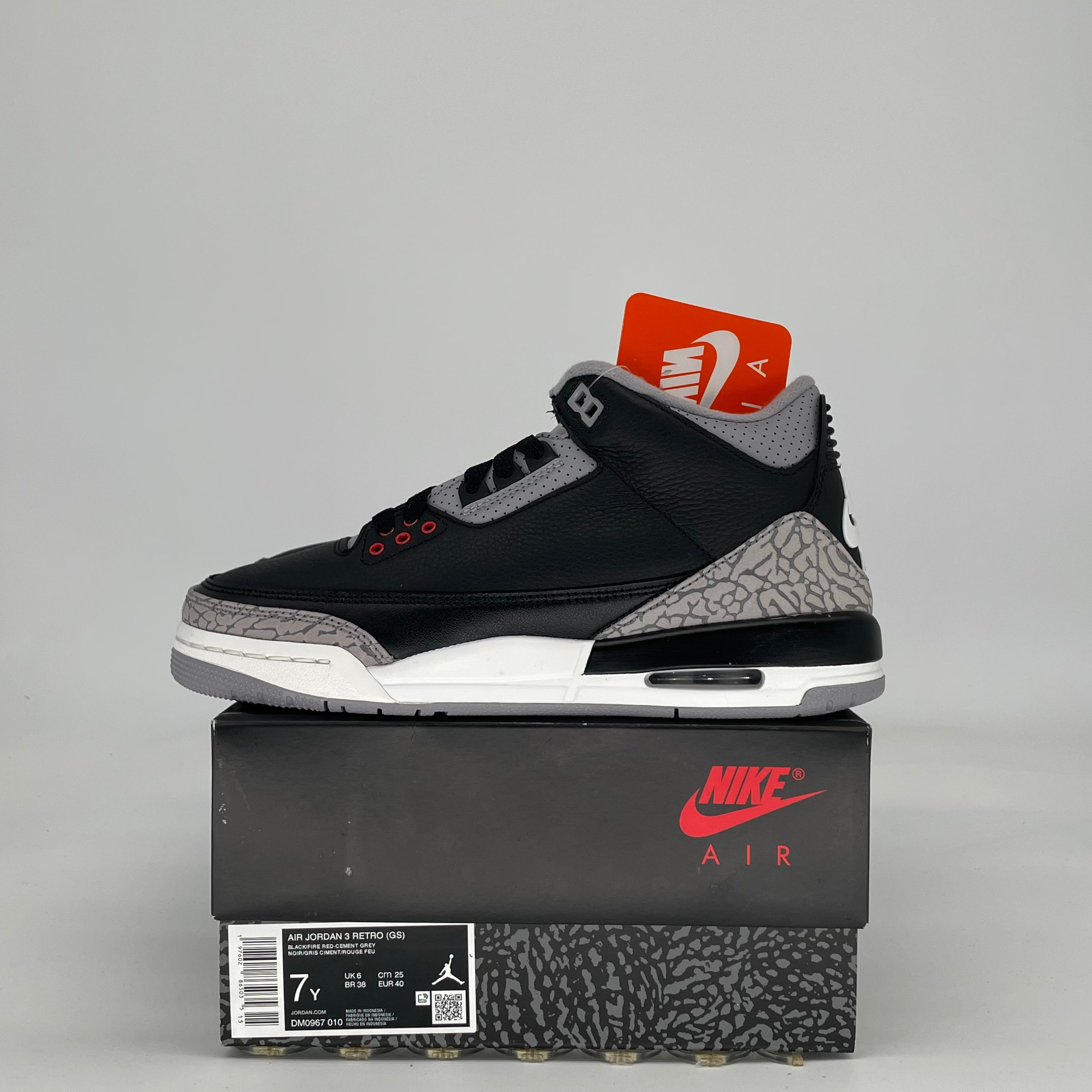 AIR JORDAN 3 BLACK CEMENT DM0967-010 SIZE 7/8.5W