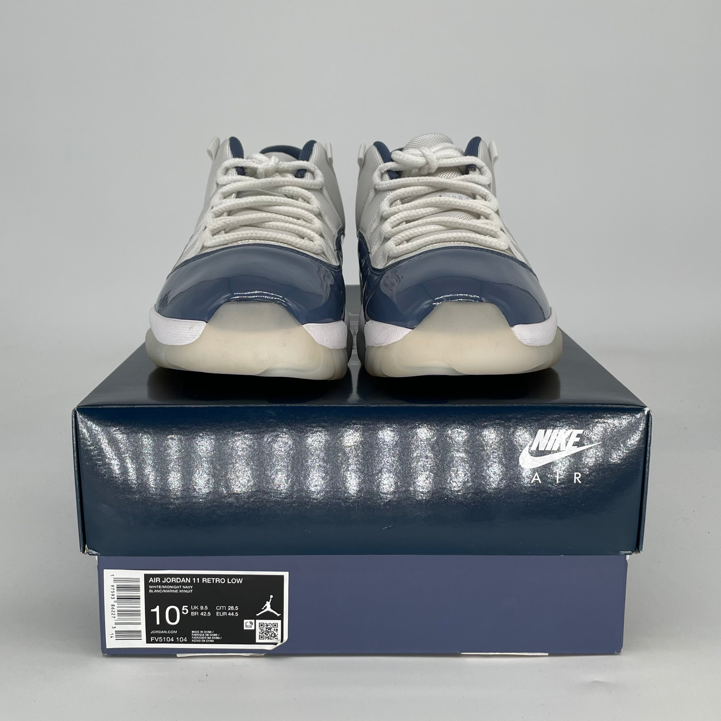 AIR JORDAN 11 LOW DIFFUSED BLUE FV5104-104 SIZE 10.5/12W