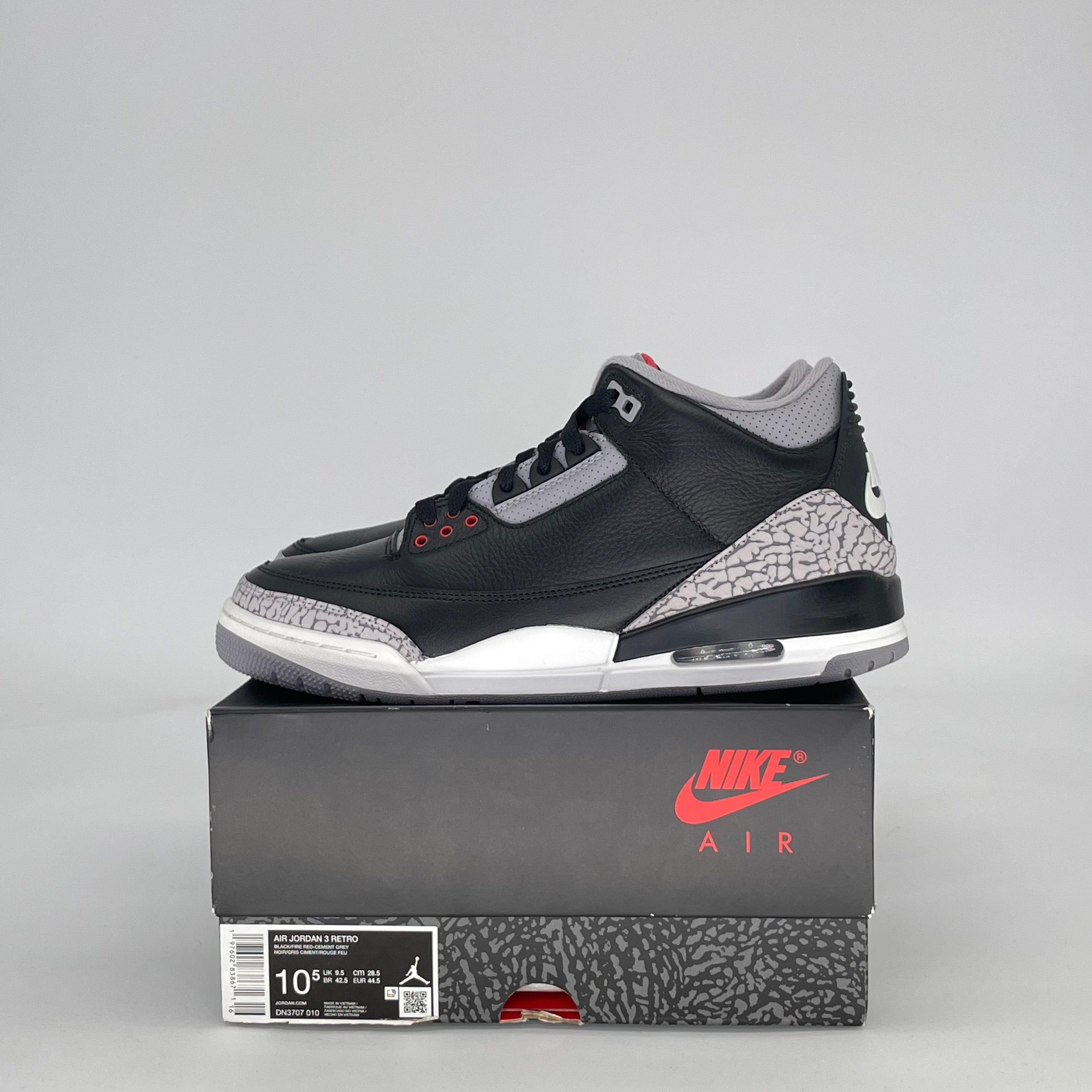 AIR JORDAN 3 BLACK CEMENT DN3707-010 SIZE 10.5/12W