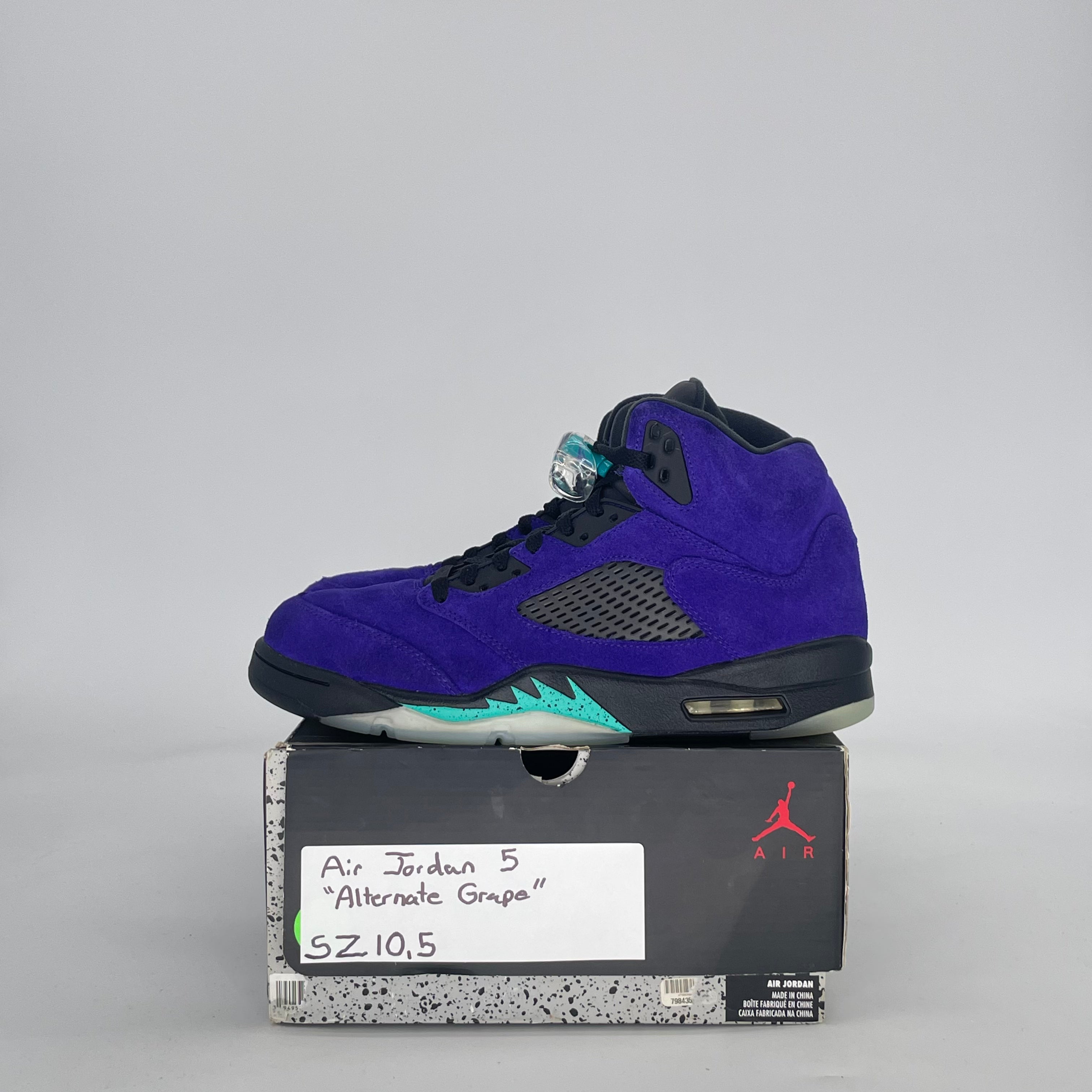 AIR JORDAN 5 ALTERNATE GRAPE 136027-500 SIZE 10.5/12W