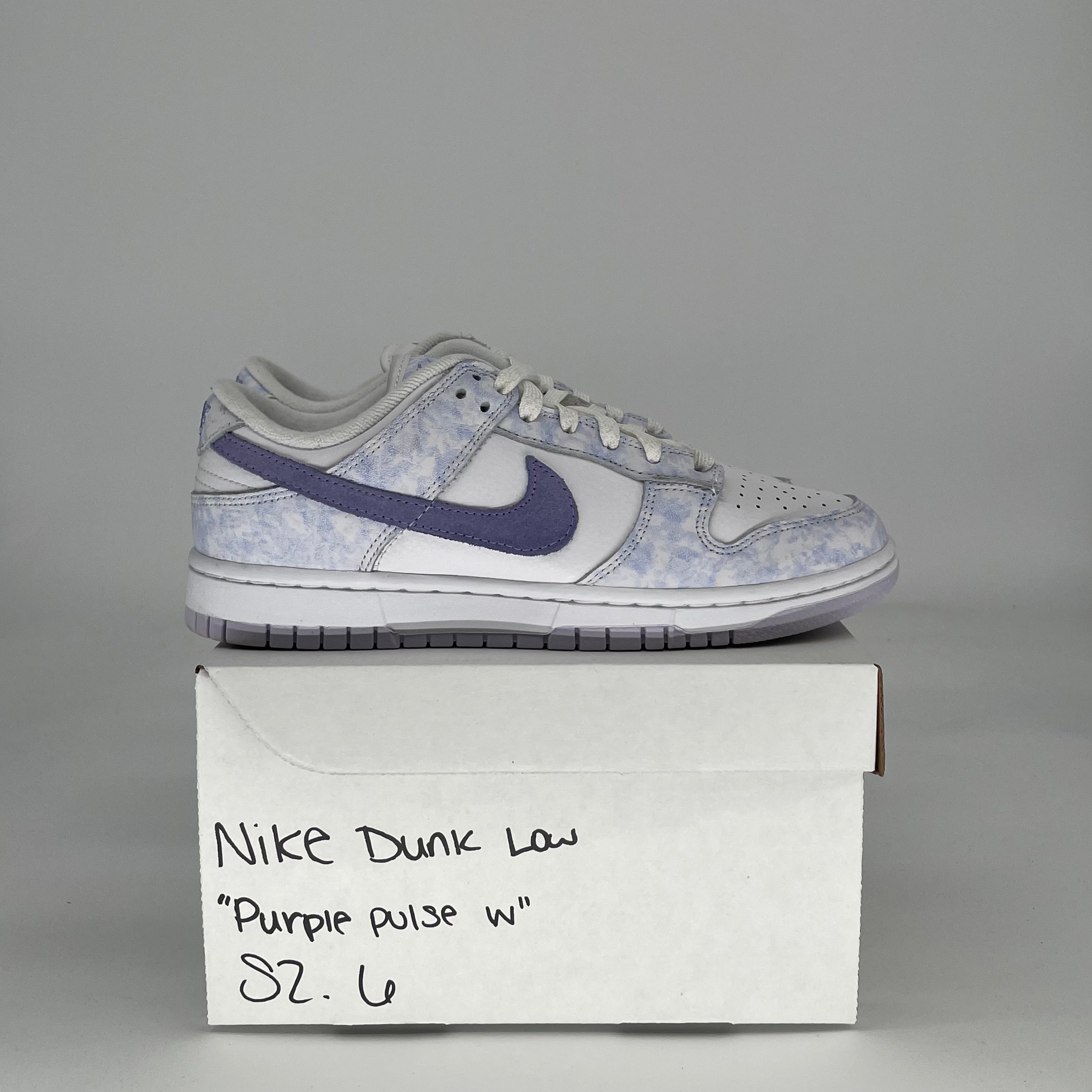 NIKE DUNK LOW PURPLE PULSE W DM9467-500 SIZE 6/7.5W