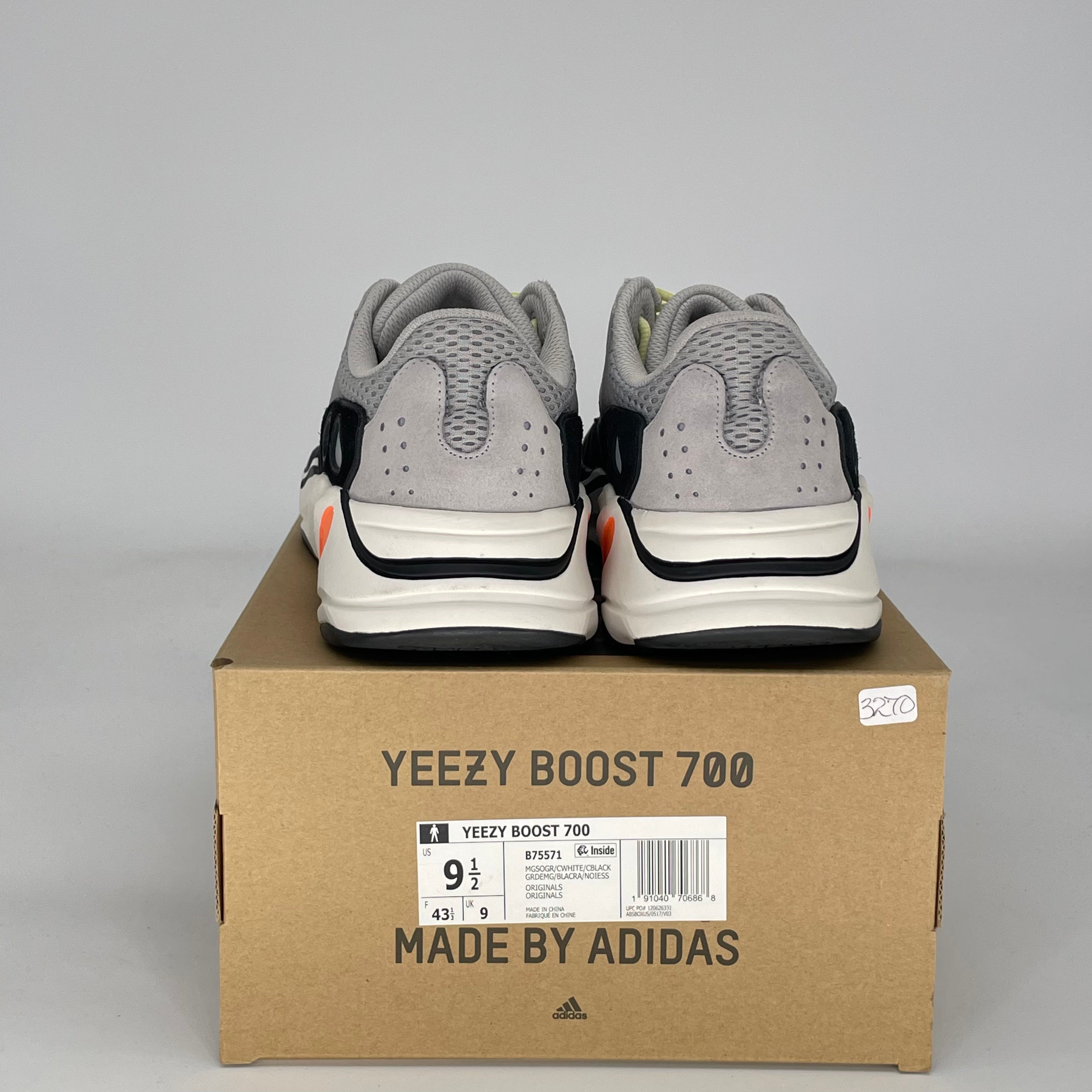 ADIDAS YEEZY 700 WAVE RUNNER B75571 SIZE 9.5/11W