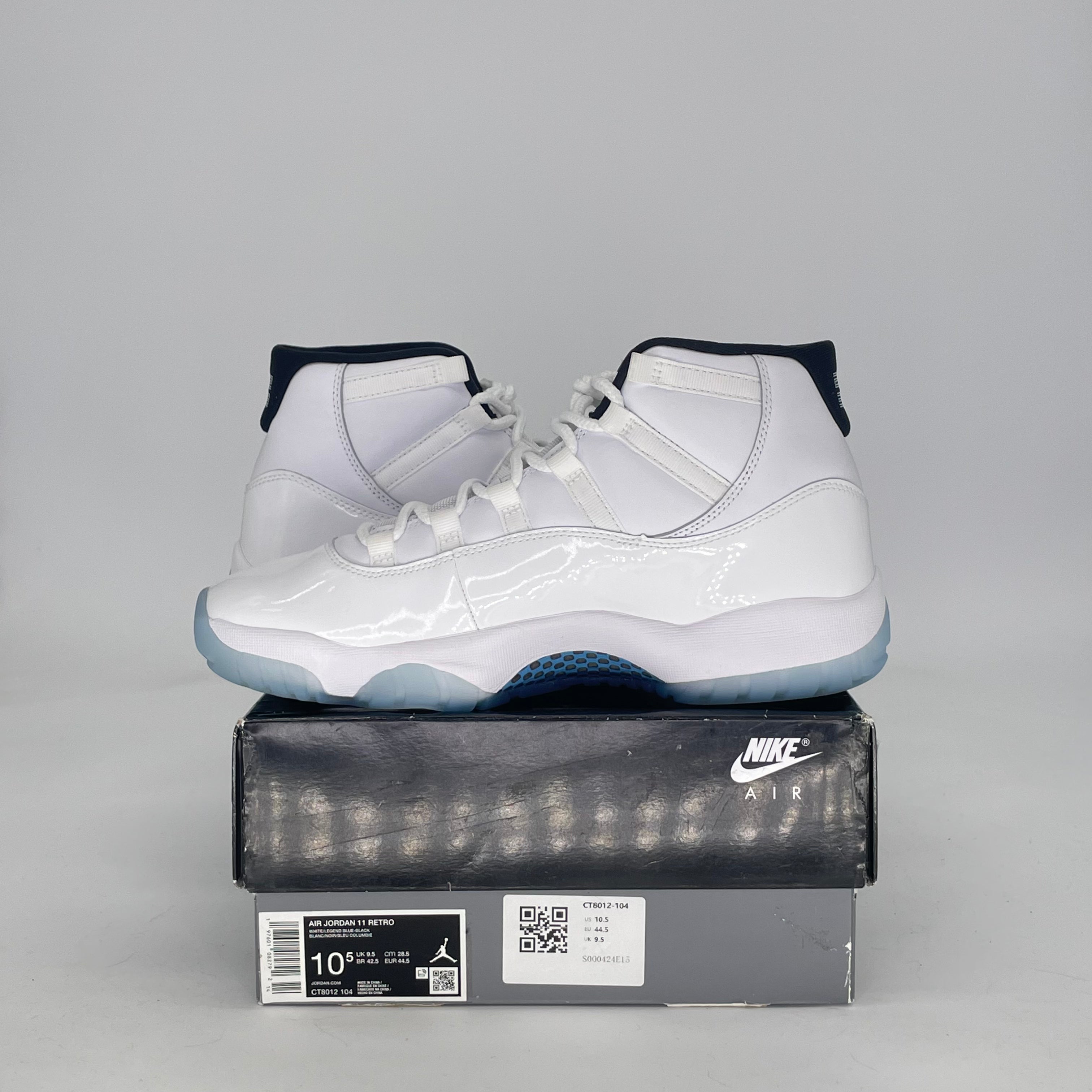 AIR JORDAN 11 LEGEND BLUE CT8012-104 SIZE 10.5/12W