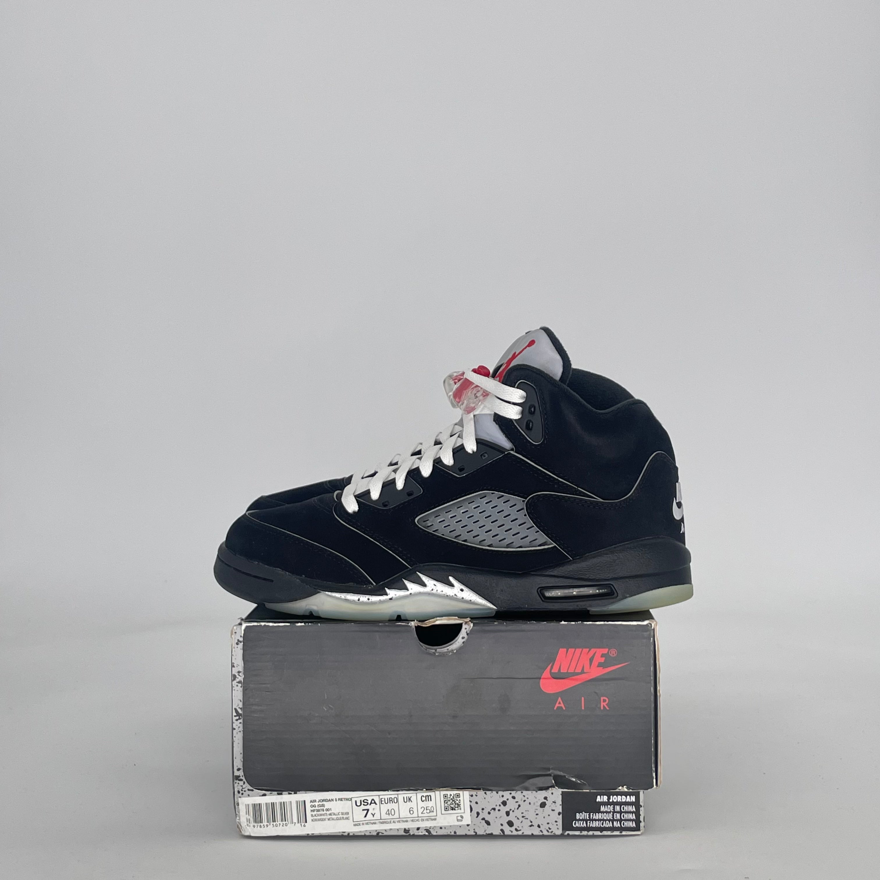 AIR JORDAN 5 BLACK METALLIC REIMAGINED HF3976-001 SIZE 7/8.5W GS