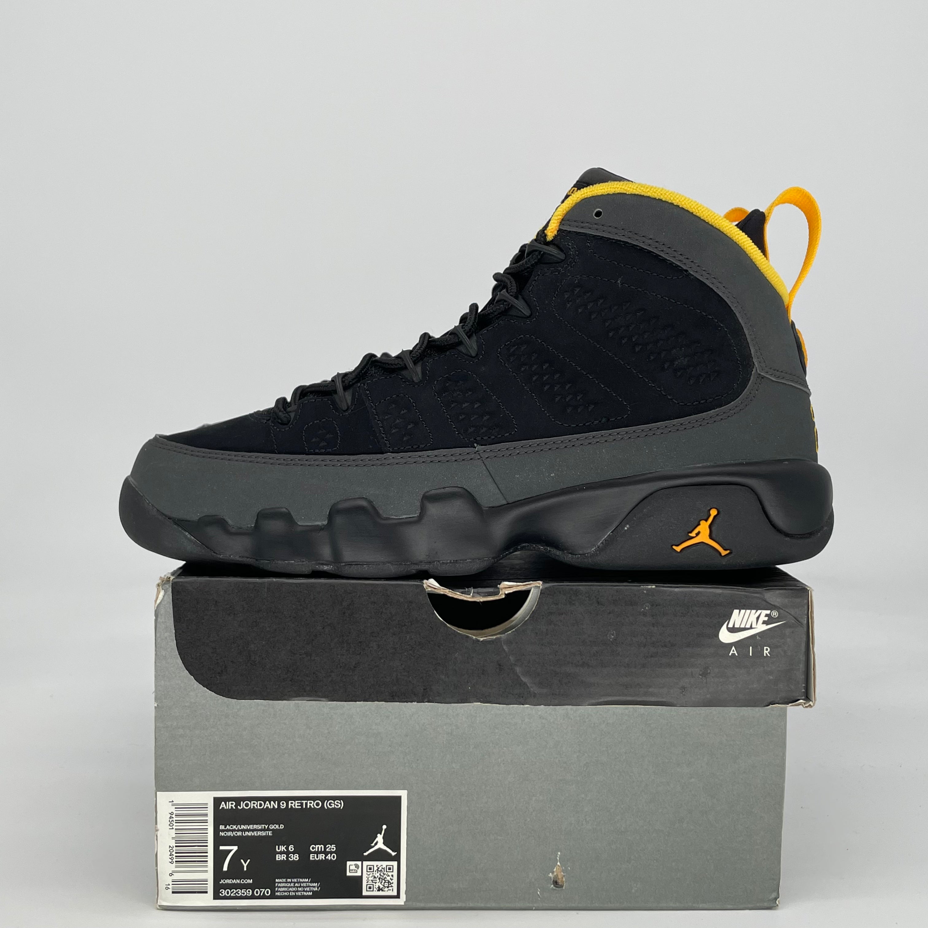 AIR JORDAN 9 DARK CHARCOAL UNIVERSITY GOLD 302359-070 SIZE 7/8.5W
