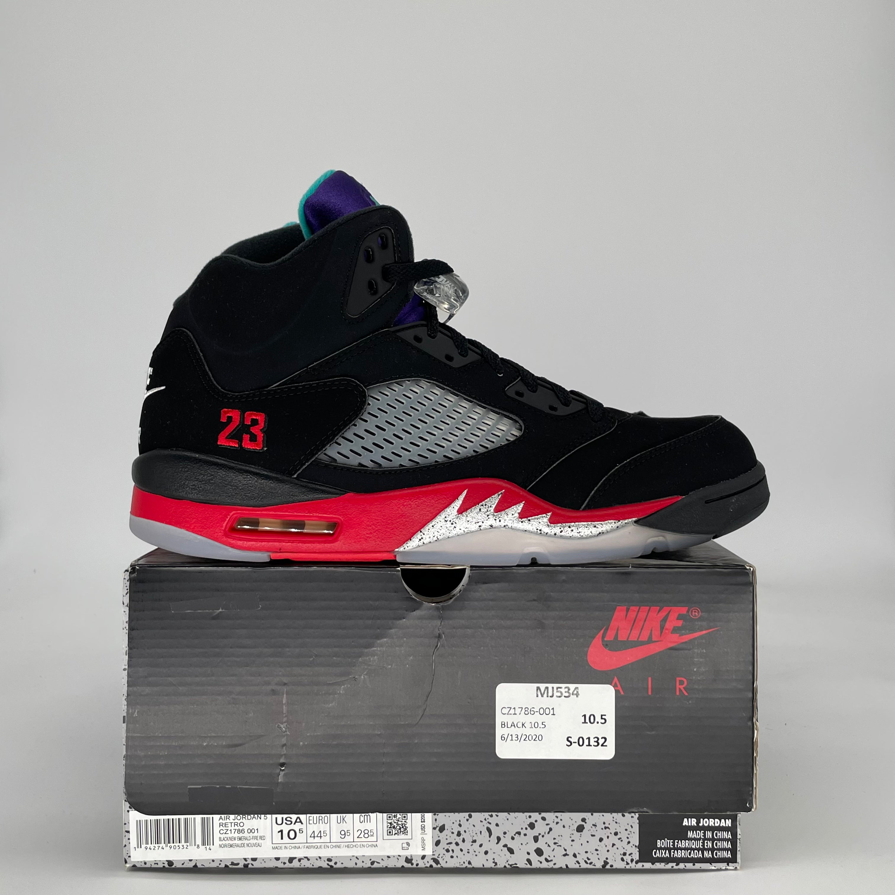 AIR JORDAN 5 TOP 3 CZ1786-001 SIZE 10.5/12W