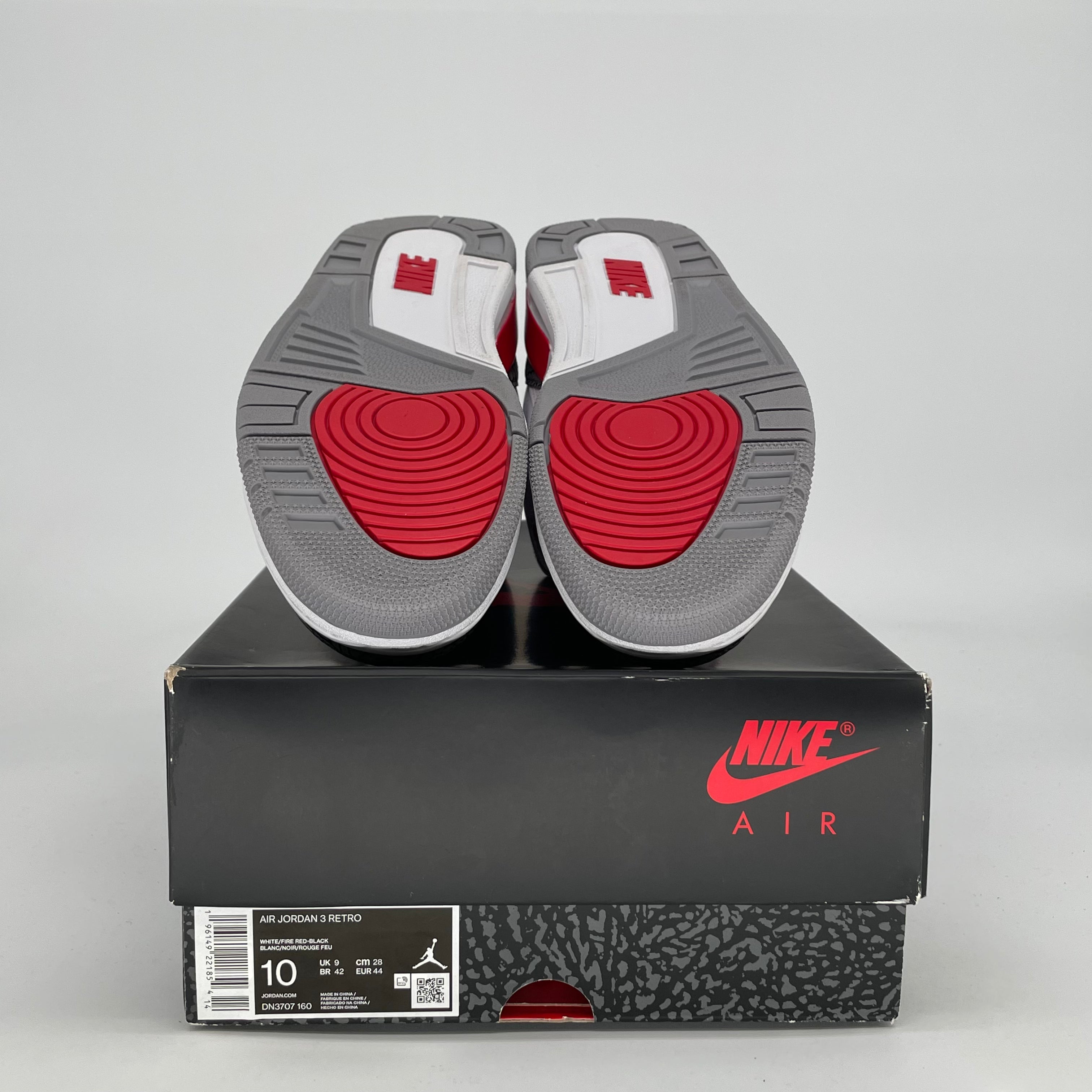 AIR JORDAN 3 FIRE RED DN3707-160 SIZE 10/11.5W