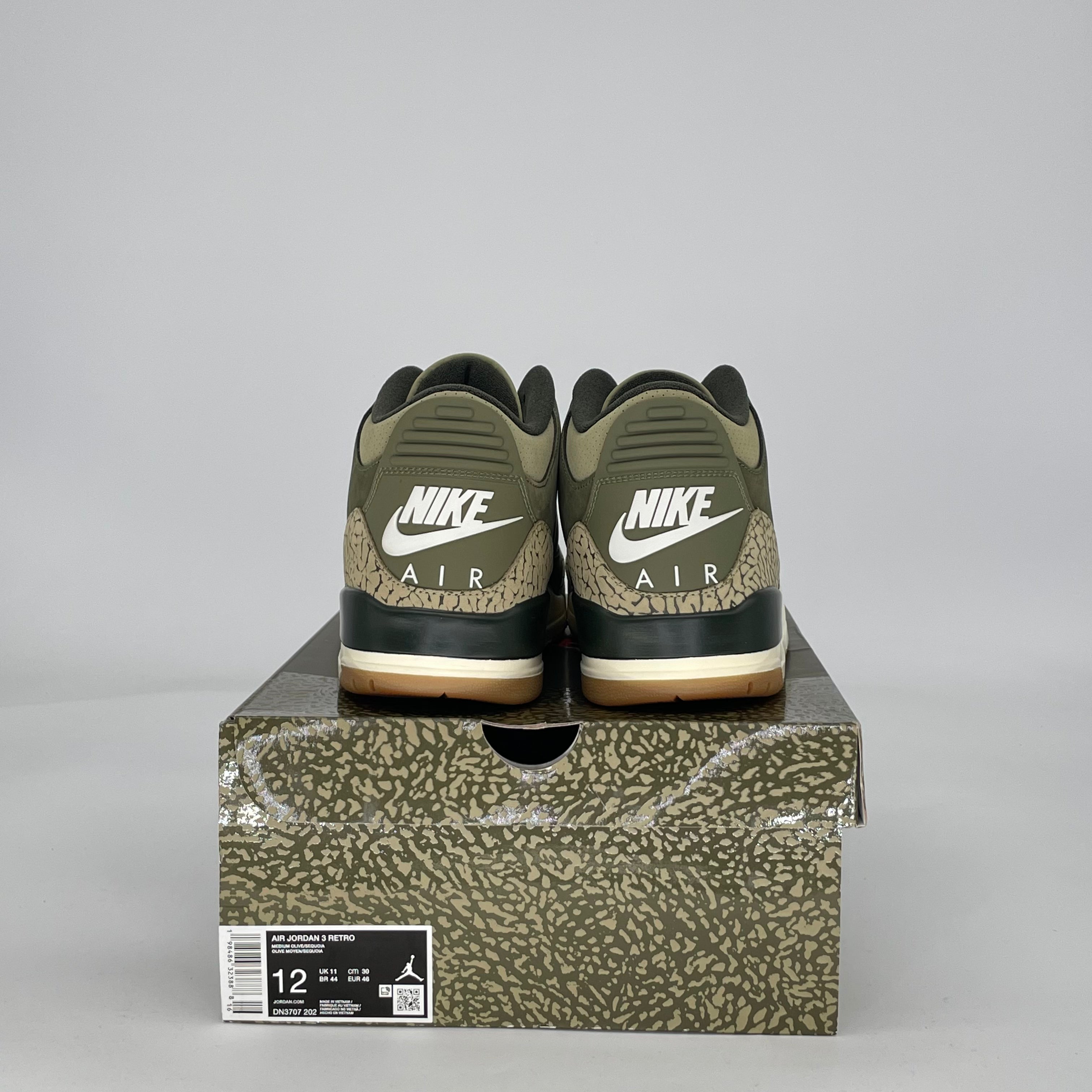 AIR JORDAN 3 FAMILY AFFAIR DN3707-202 SIZE 12/13.5W