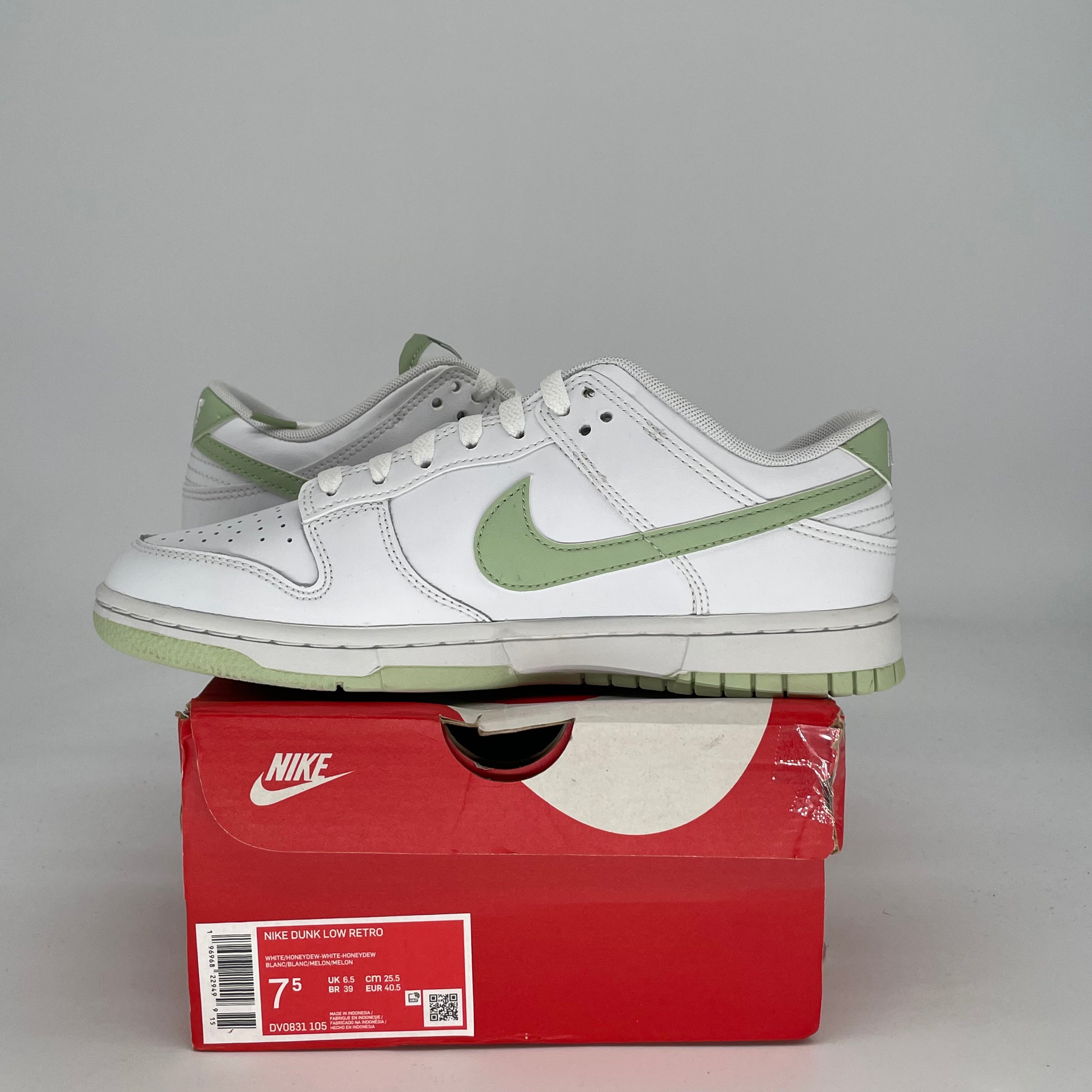 NIKE DUNK LOW HONEYDEW DV0831-105 SIZE 7.5/9W