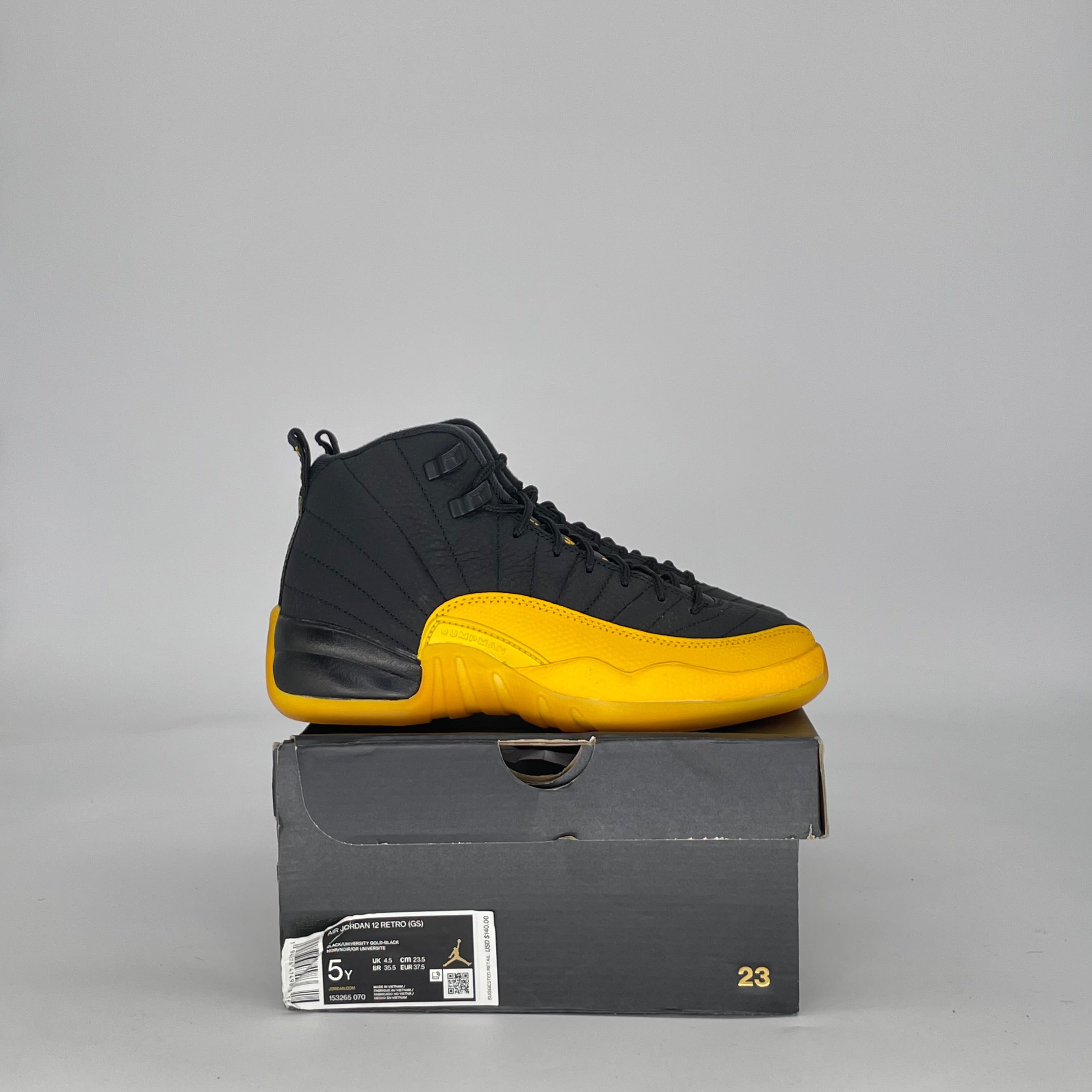 AIR JORDAN 12 BLACK UNIVERSITY GOLD 153265-070 SIZE 5/6.5W GS