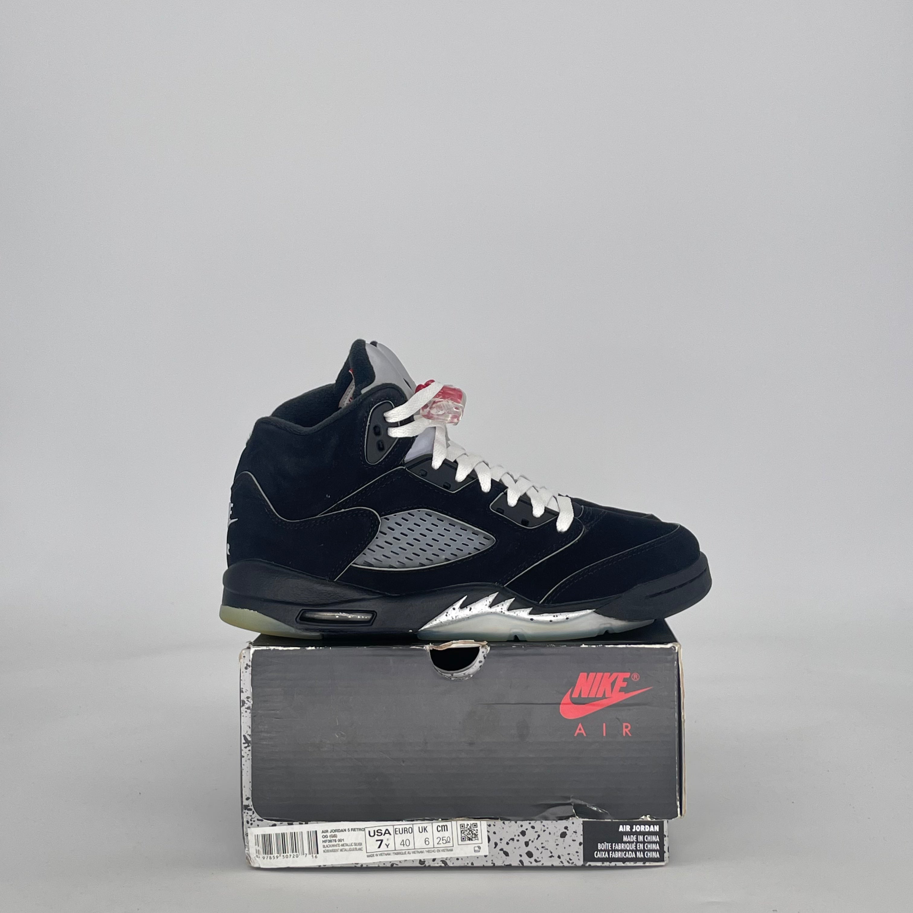 AIR JORDAN 5 BLACK METALLIC REIMAGINED HF3976-001 SIZE 7/8.5W GS