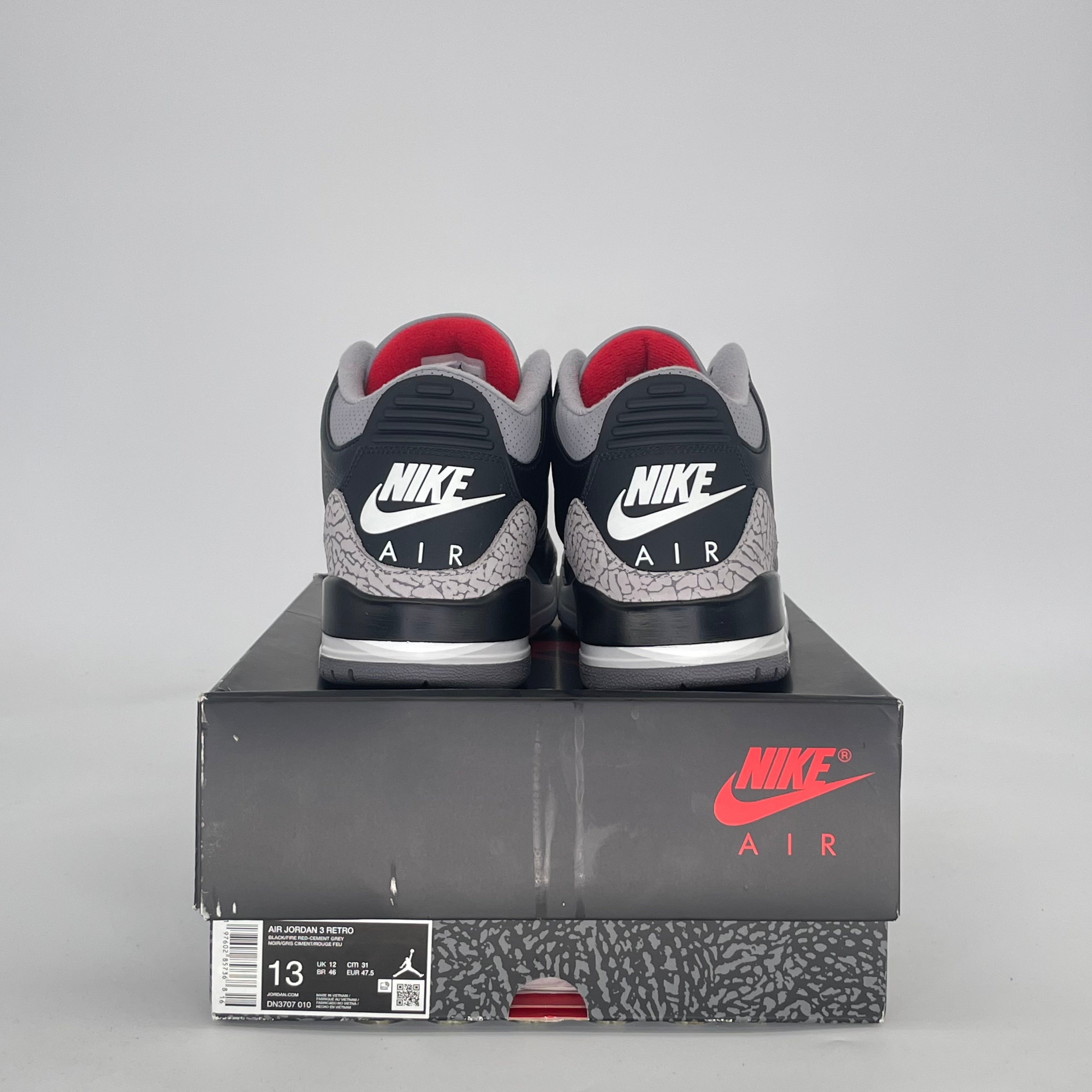 AIR JORDAN 3 BLACK CEMENT (2024) DN3707-010 SIZE 13/14.5W
