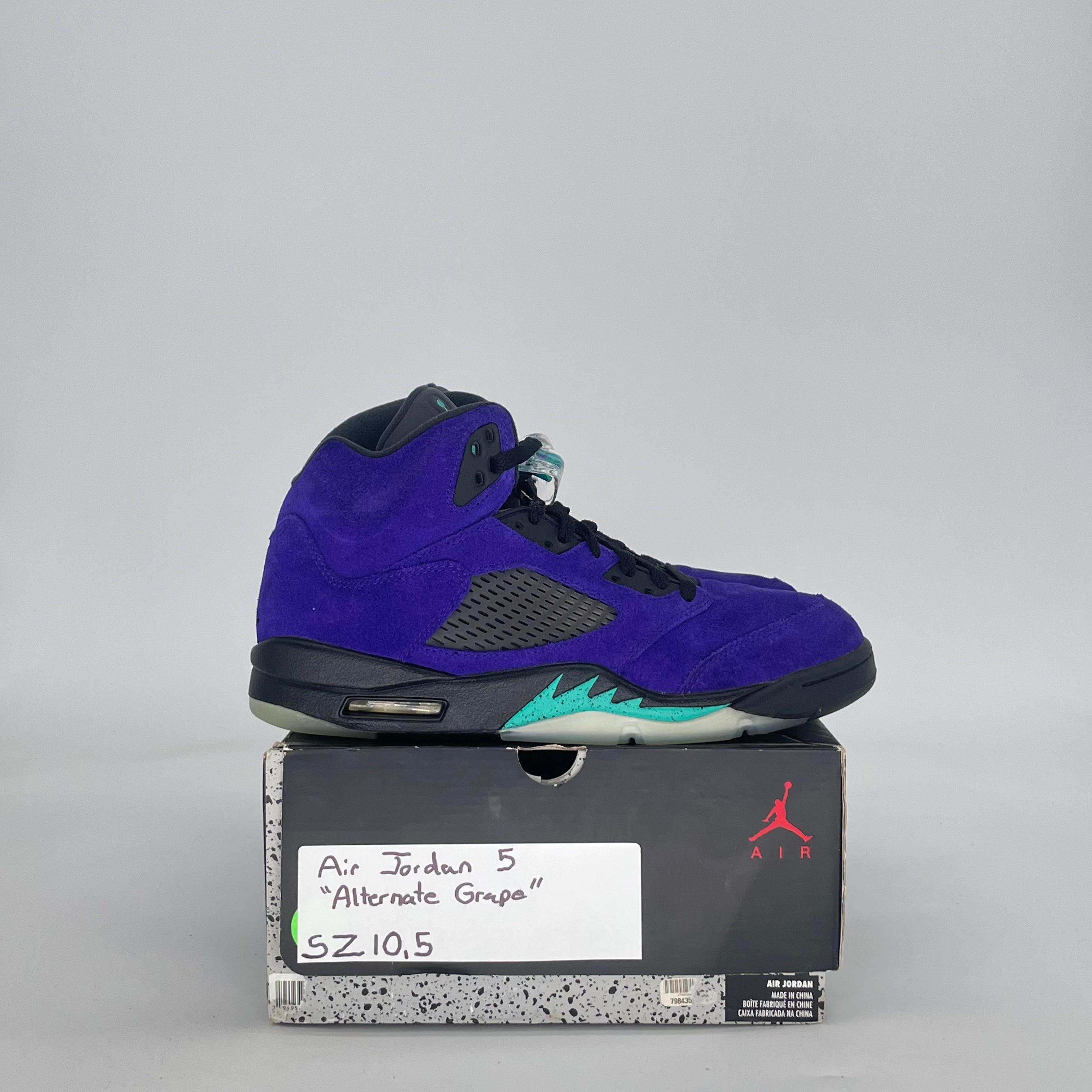 AIR JORDAN 5 ALTERNATE GRAPE 136027-500 SIZE 10.5/12W