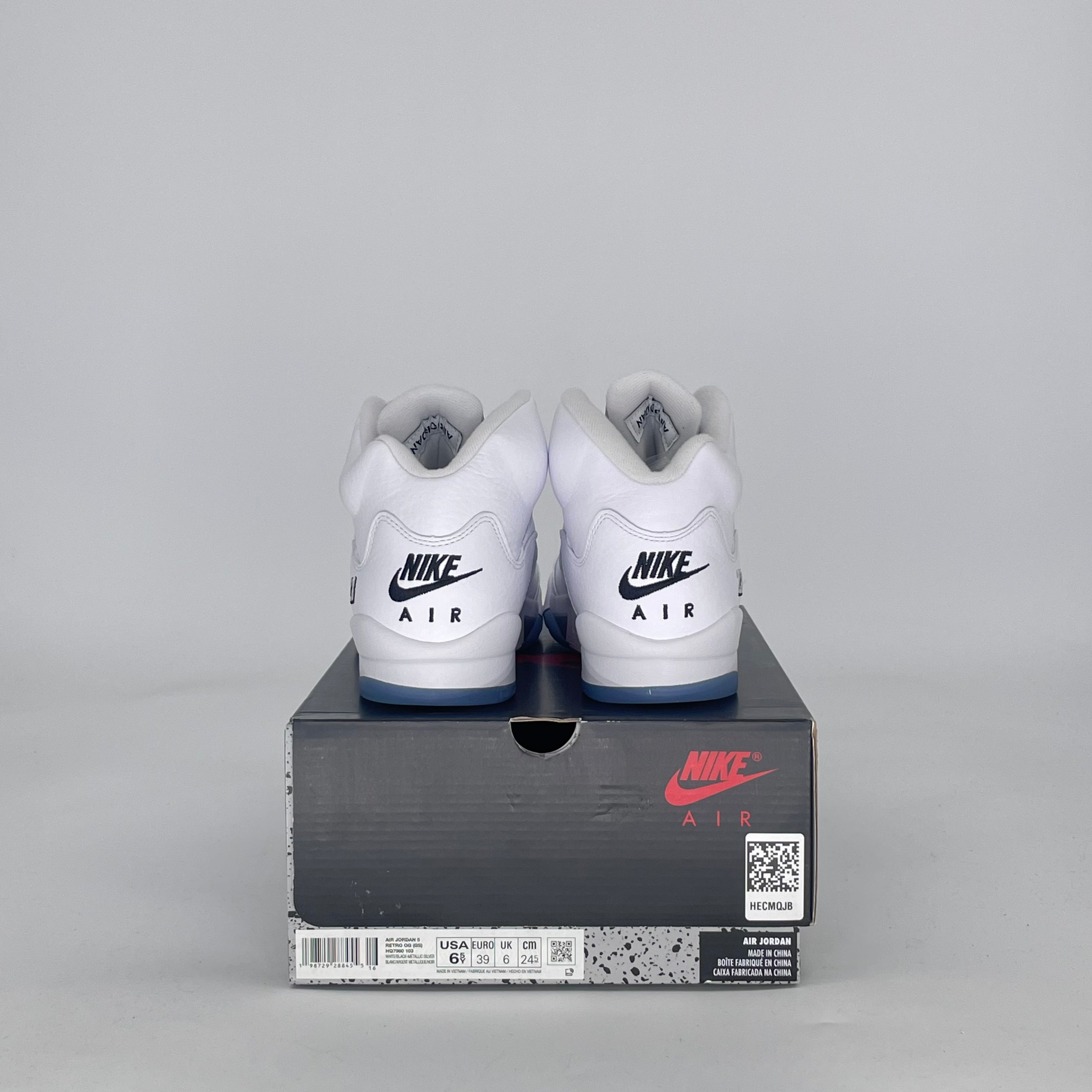 AIR JORDAN 5 WHITE METALLIC HQ7980-103 SIZE 6.5/8W GS