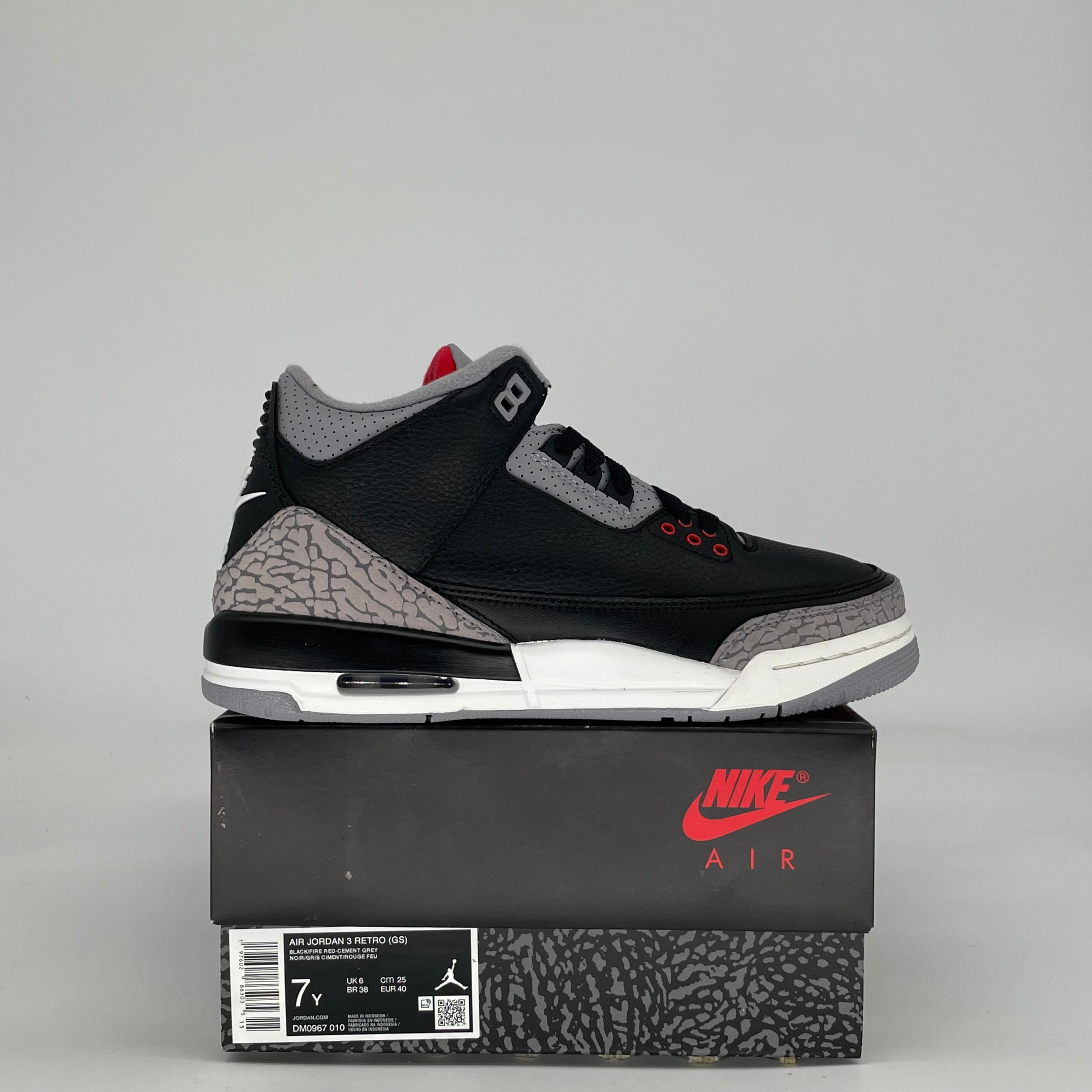 AIR JORDAN 3 BLACK CEMENT DM0967-010 SIZE 7/8.5W