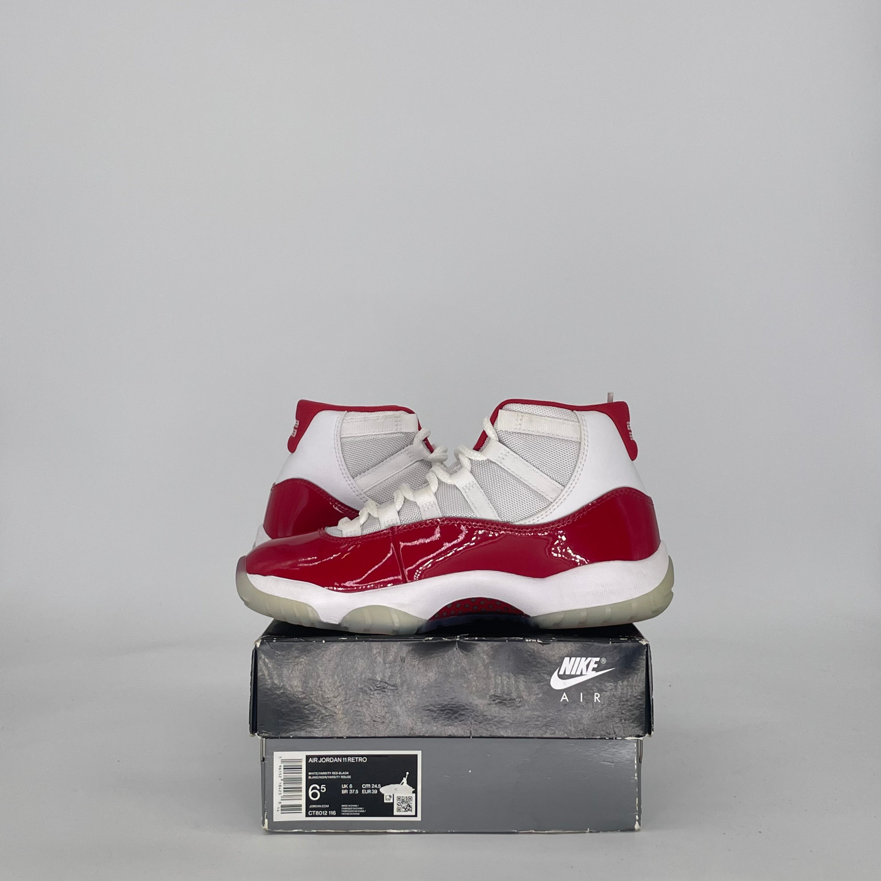 AIR JORDAN 11 CHERRY CT8012-116 SIZE 6.5/8W GS