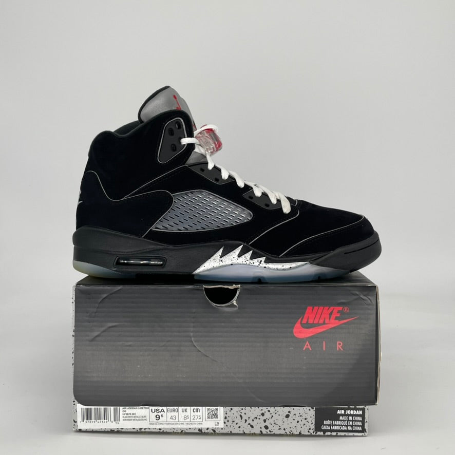 AIR JORDAN 5 BLACK METALLIC REIMAGINED HF3975-001 SIZE 9.5/11W