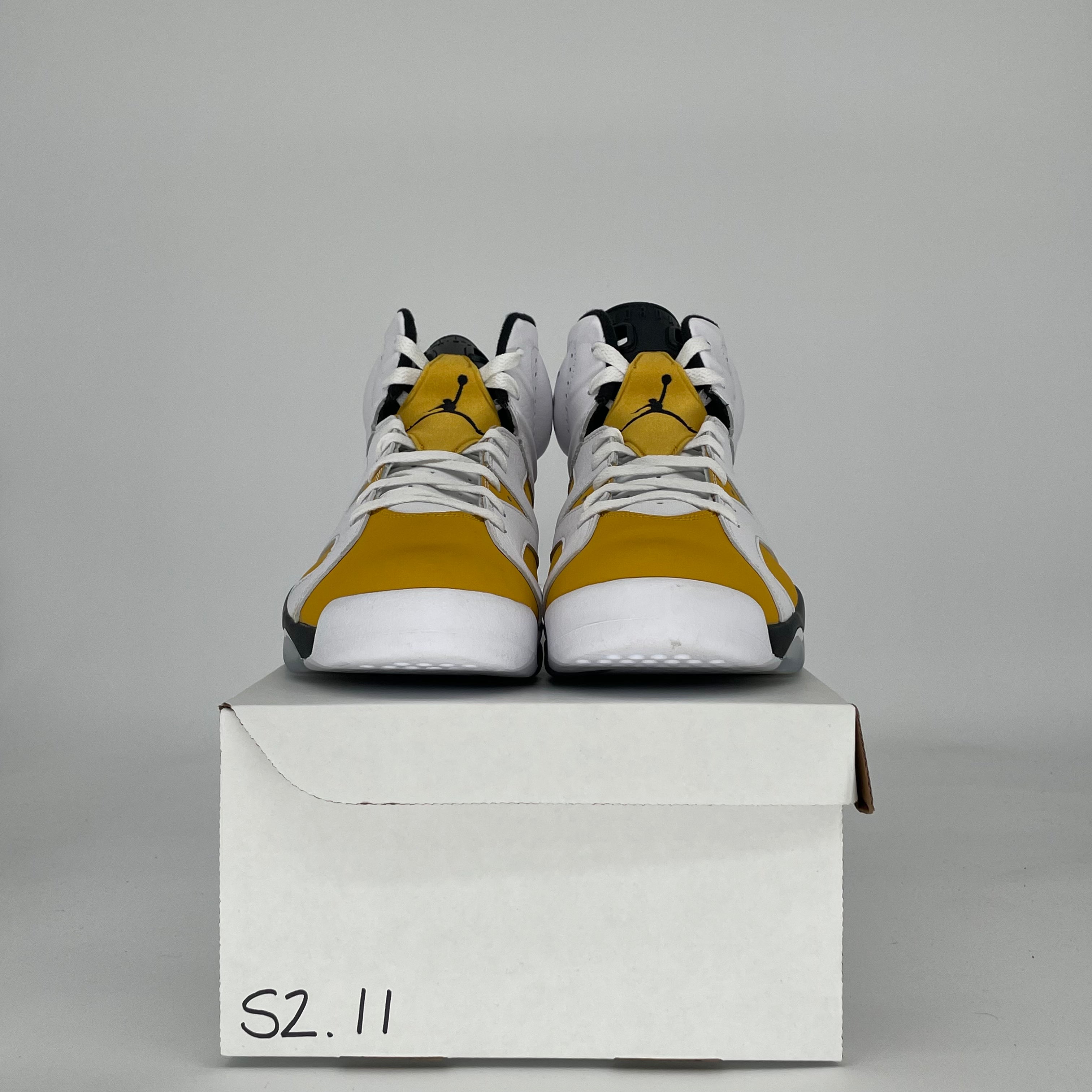 AIR JORDAN 6 YELLOW OCHRE CT8529-170 SIZE 11/12.5W