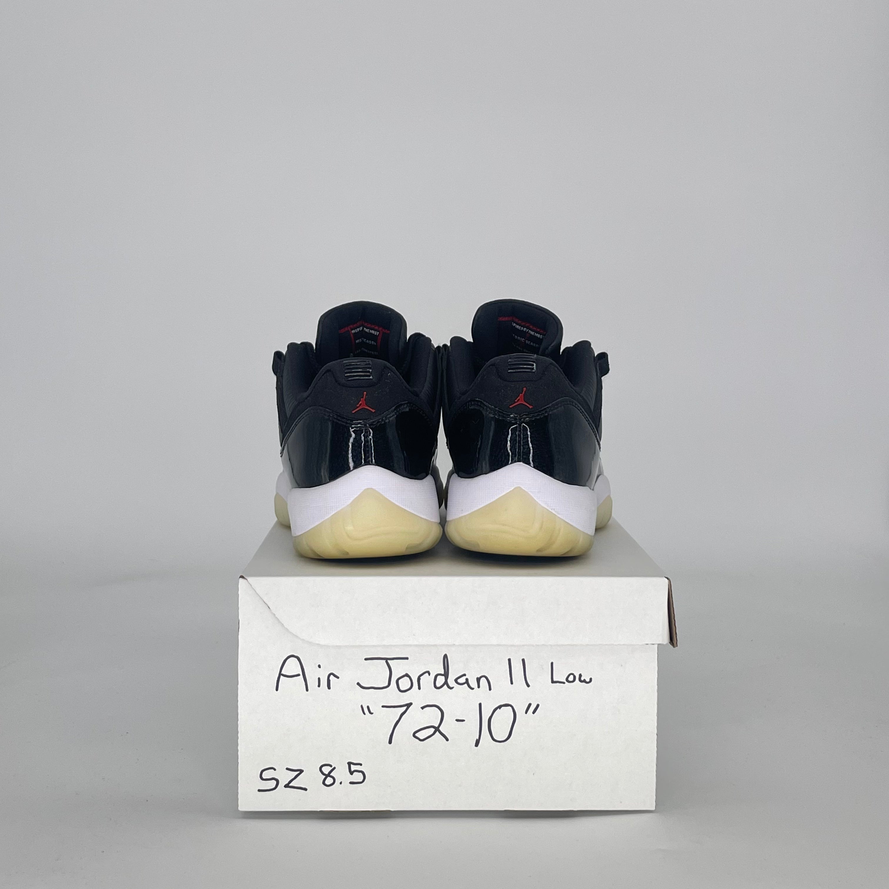 AIR JORDAN 11 LOW 72-10 AV2187-001 SIZE 8.5/10W