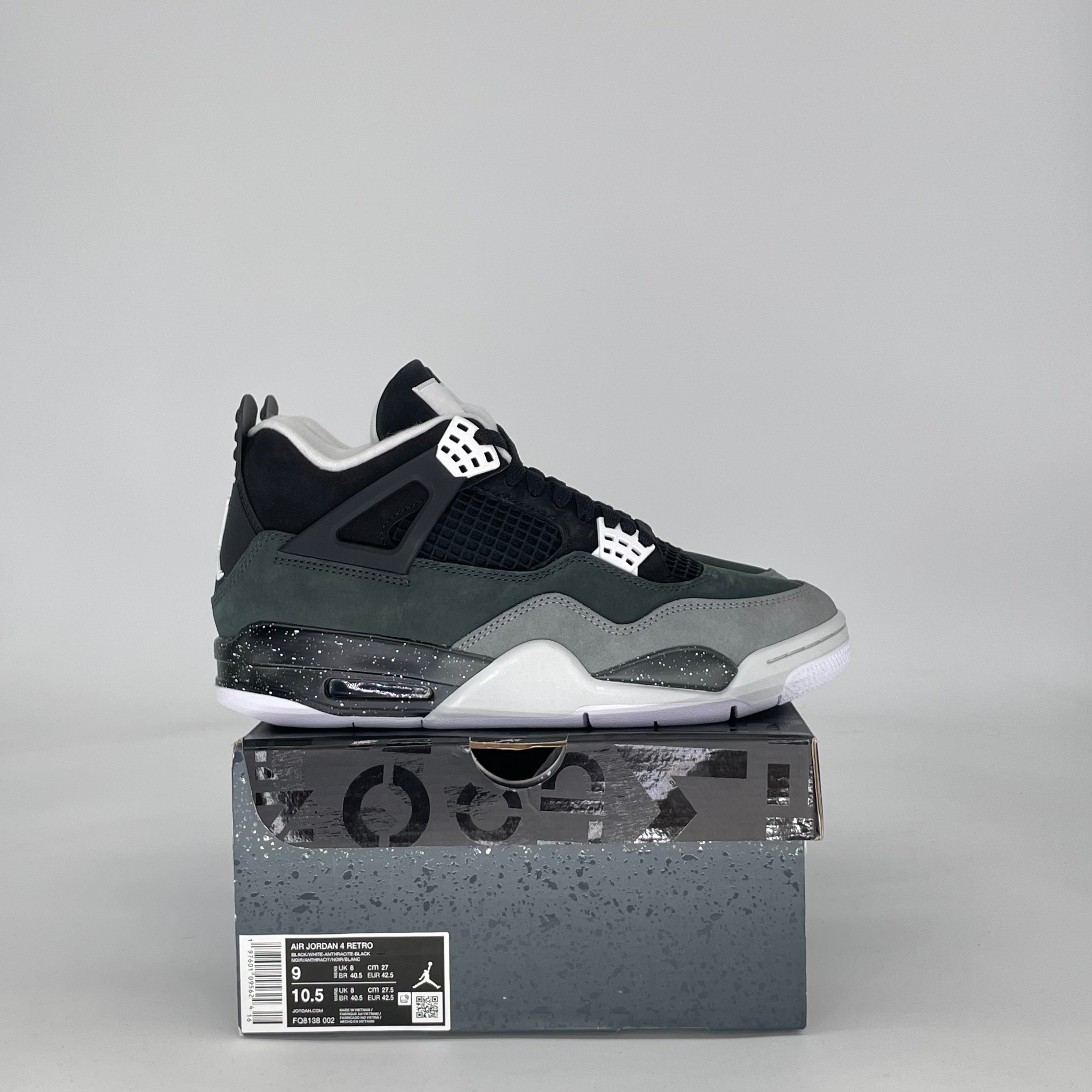 AIR JORDAN 4 FEAR FQ8138-002 SIZE 9/10.5W