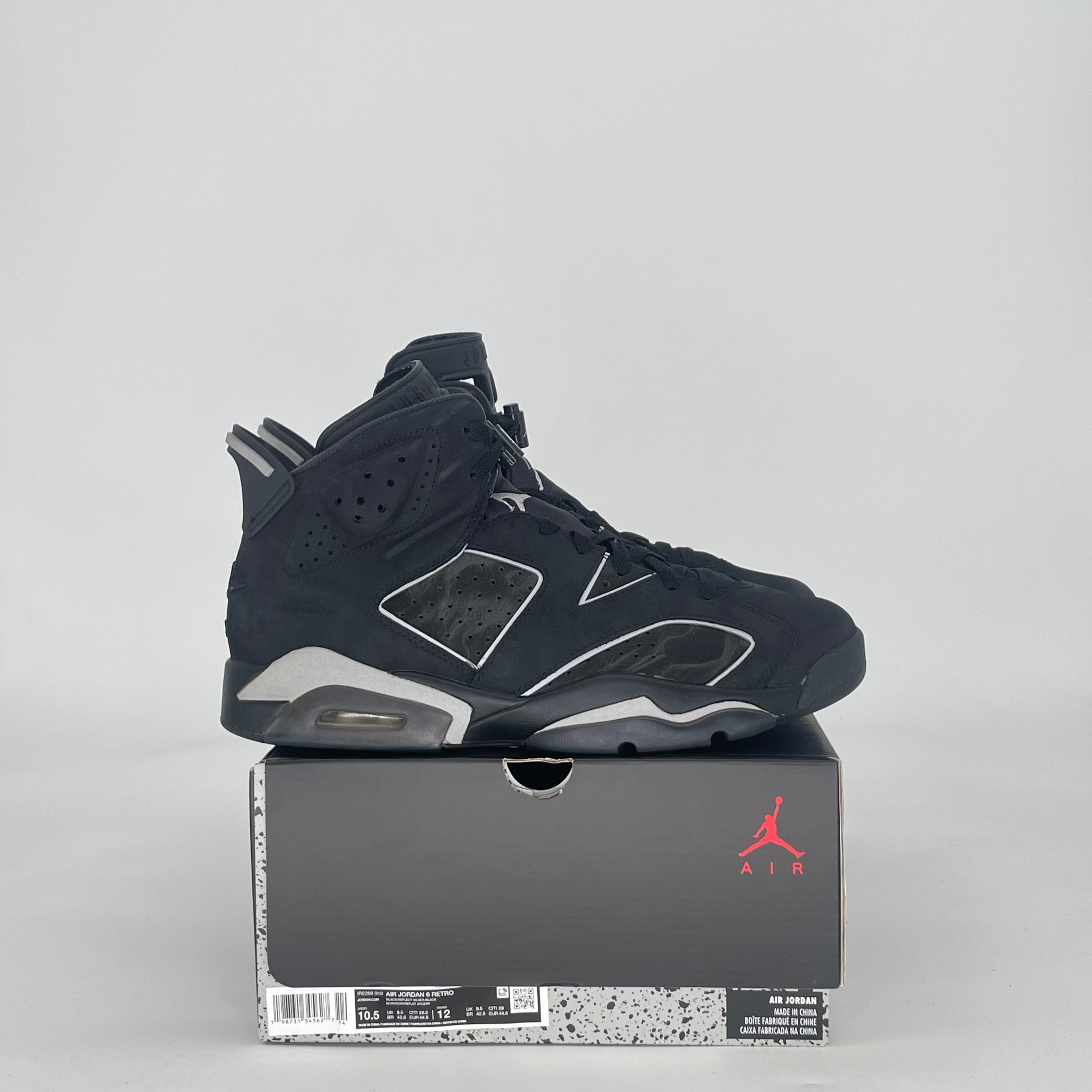 AIR JORDAN 6 CAP AND GOWN IR2266-010 SIZE 10.5/12W