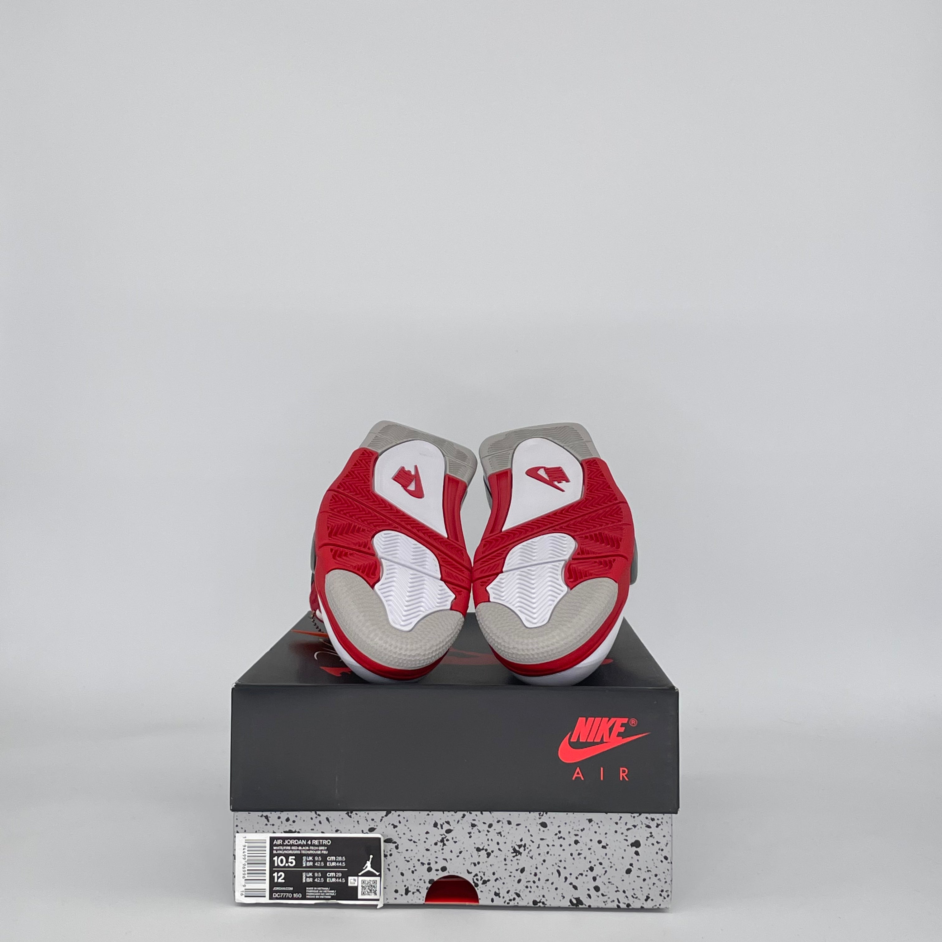 AIR JORDAN 4 FIRE RED (2020) DC7770-160 SIZE 10.5/12W