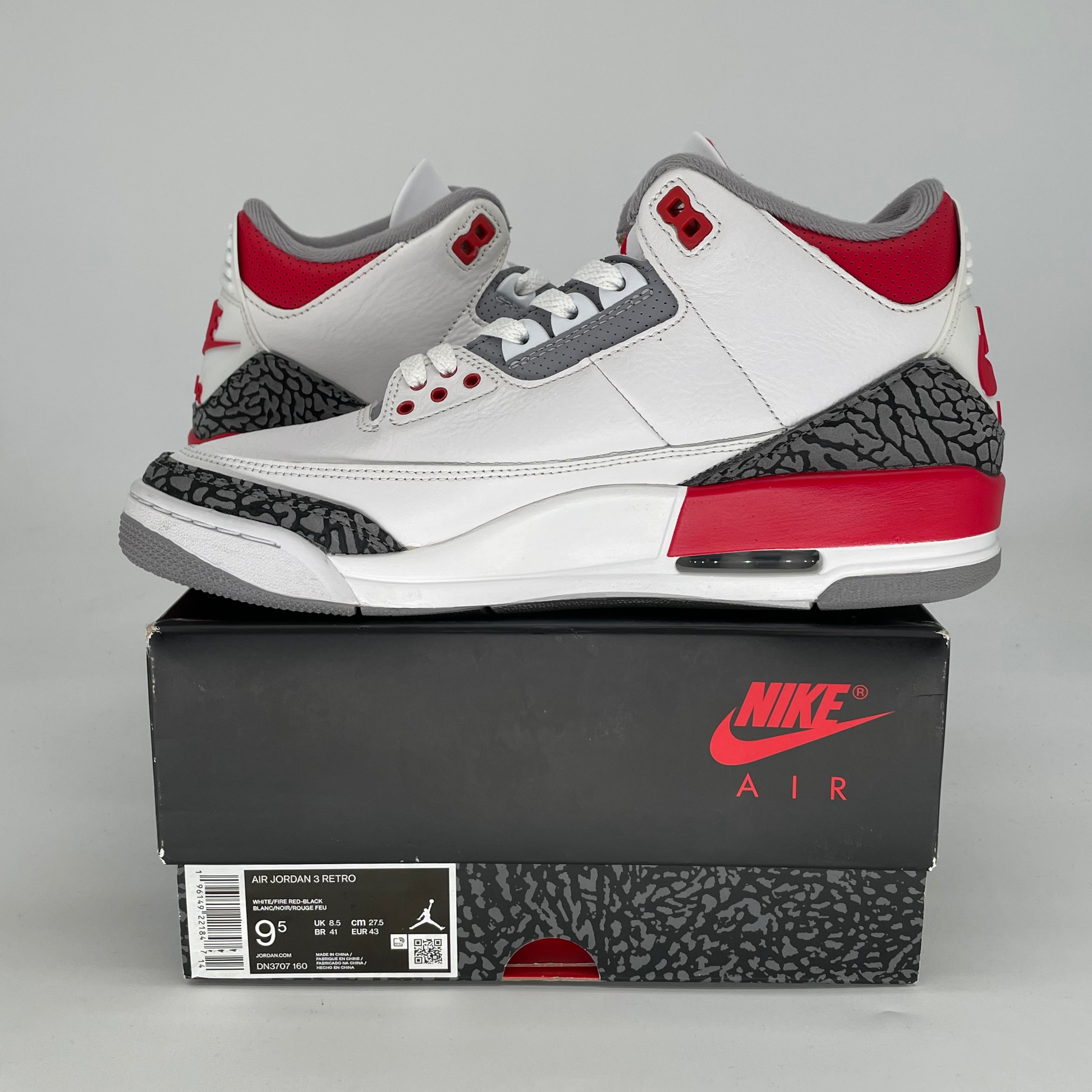AIR JORDAN 3 FIRE RED DN3707-160 SIZE 9.5/11W