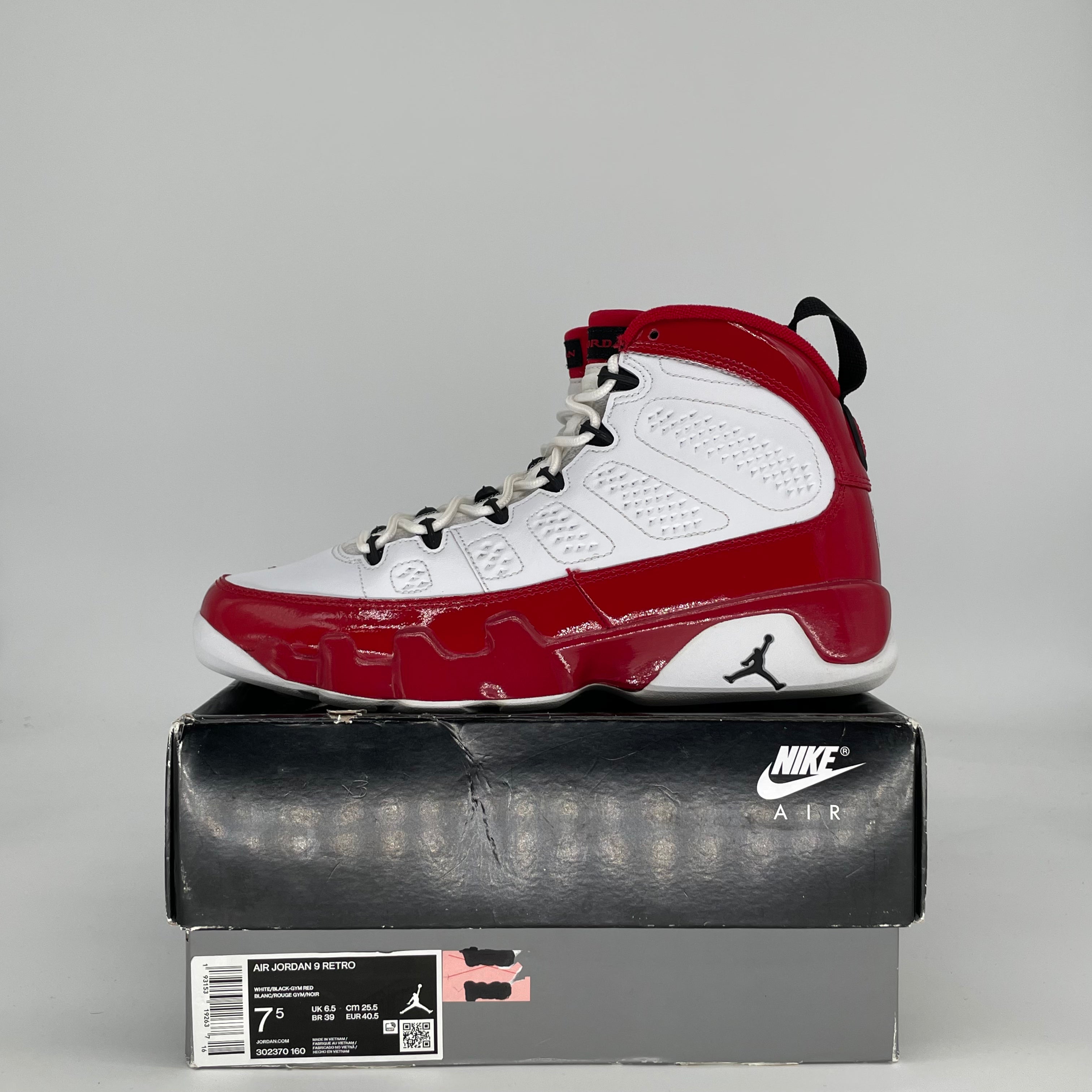 AIR JORDAN 9 WHITE GYM RED 302370-160 SIZE 7.5/9W