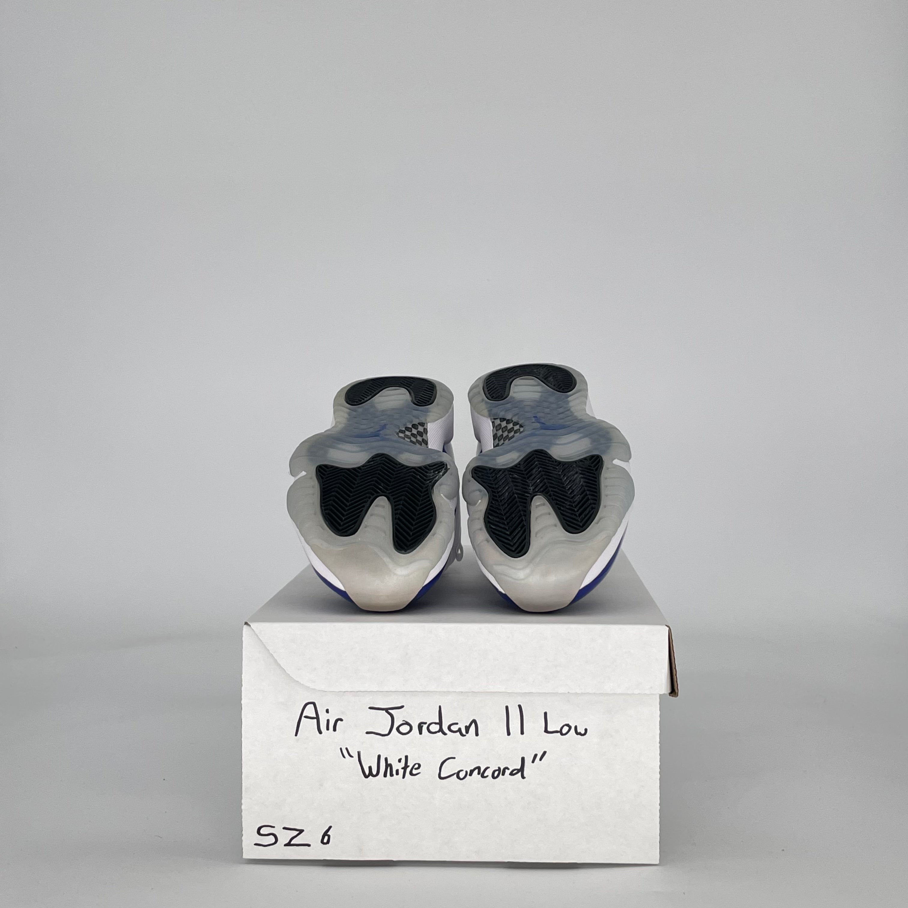 AIR JORDAN 11 LOW WHITE CONCORD AH7860-100 SIZE 6/7.5W GS