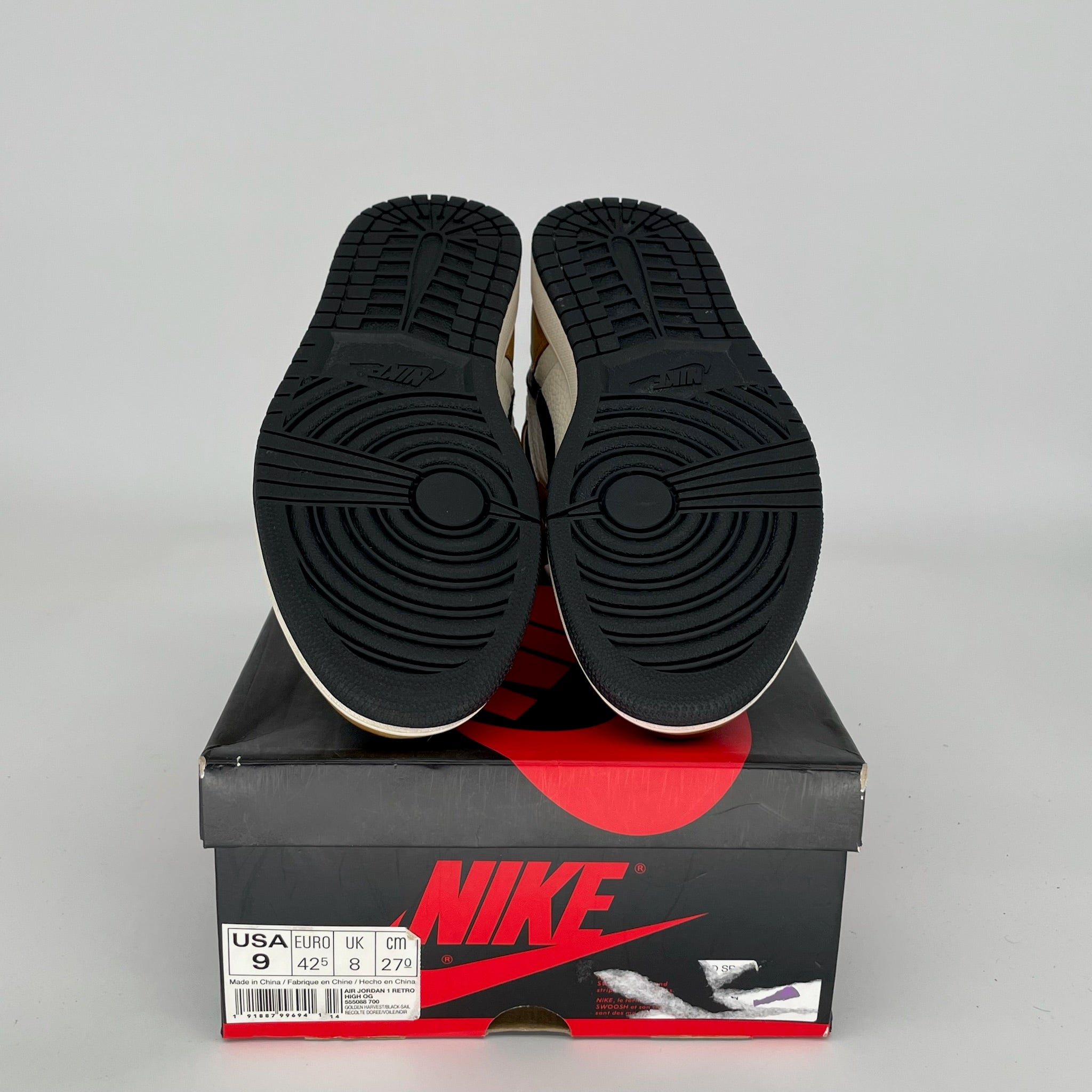 AIR JORDAN 1 ROOKIE OF THE YEAR SIZE 9 555088-700