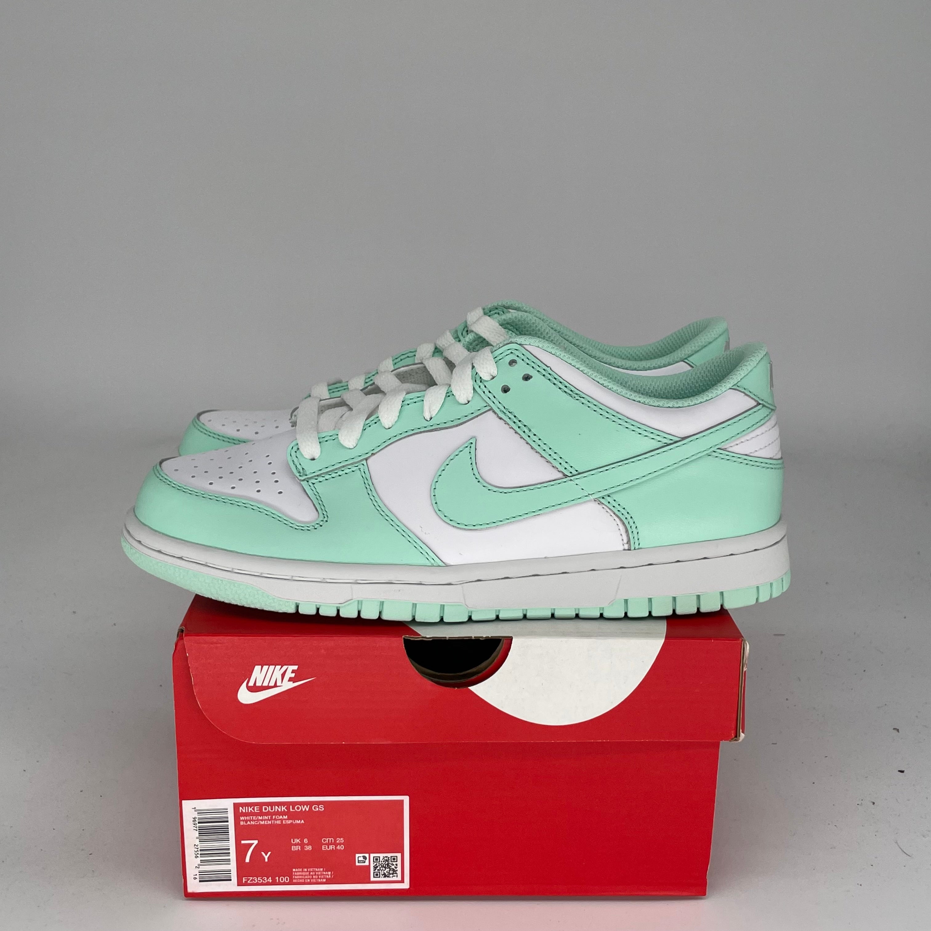NIKE DUNK LOW MINT FOAM SIZE 7Y FZ3534-100