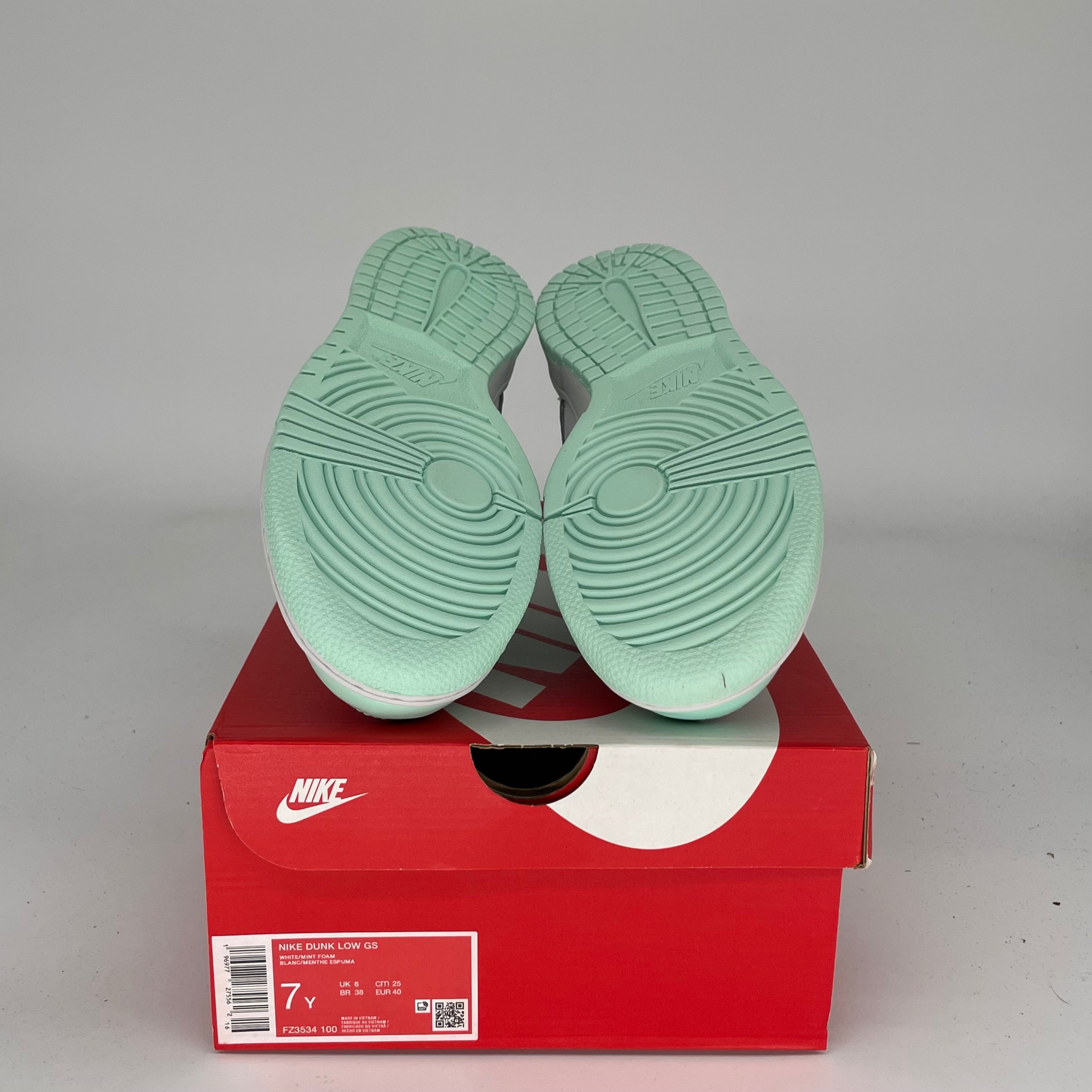 NIKE DUNK LOW MINT FOAM SIZE 7Y FZ3534-100