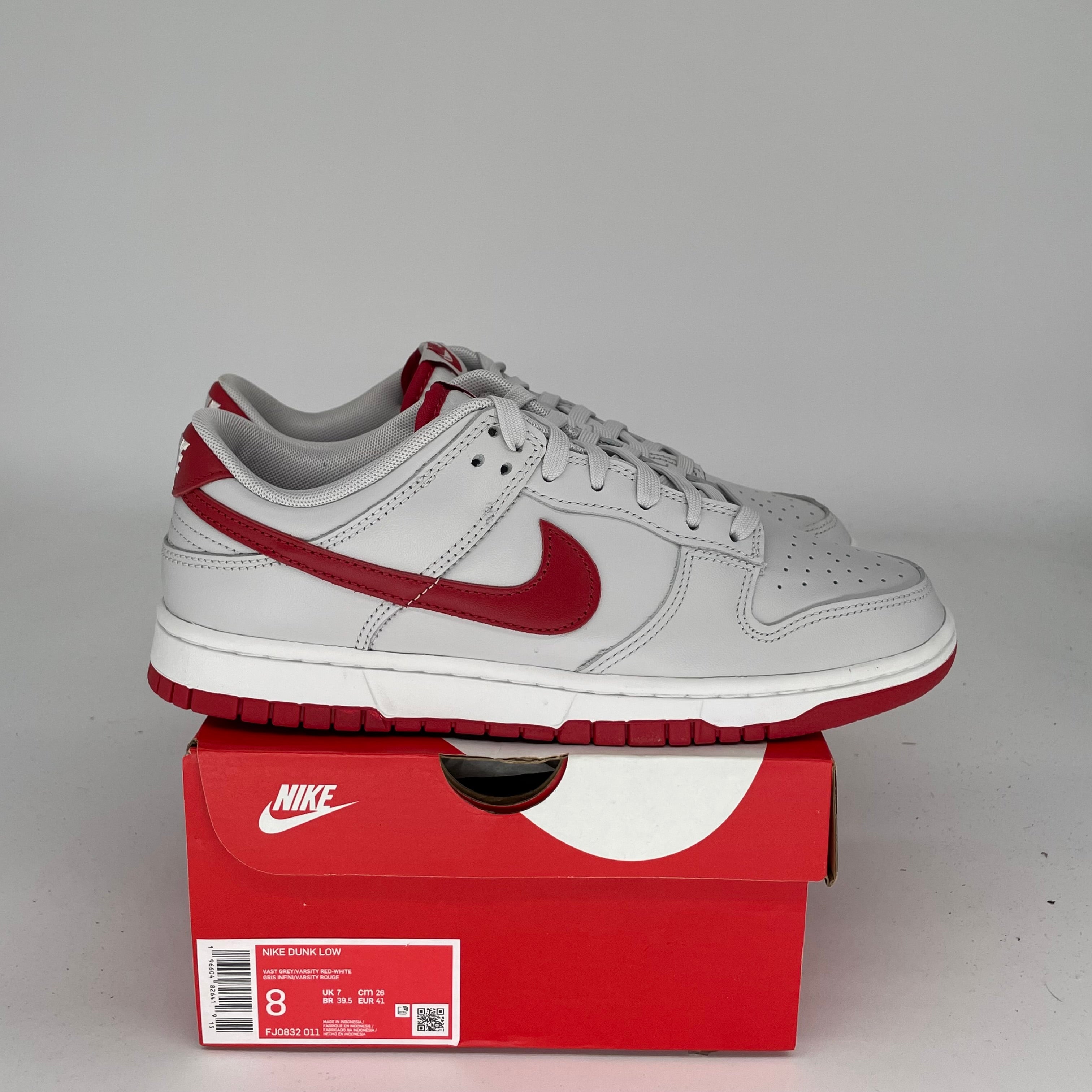 NIKE DUNK LOW VAST GREY VARSITY RED SIZE 8 FJ80832-011