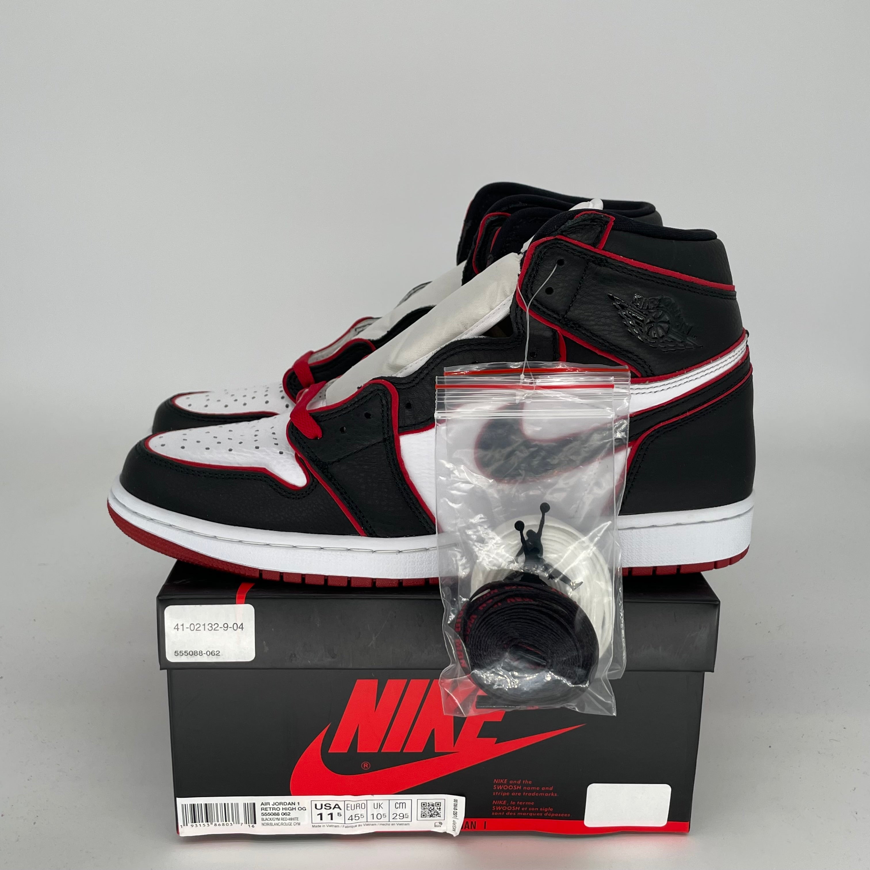 AIR JORDAN 1 BLOODLINE SIZE 11.5 555088-062