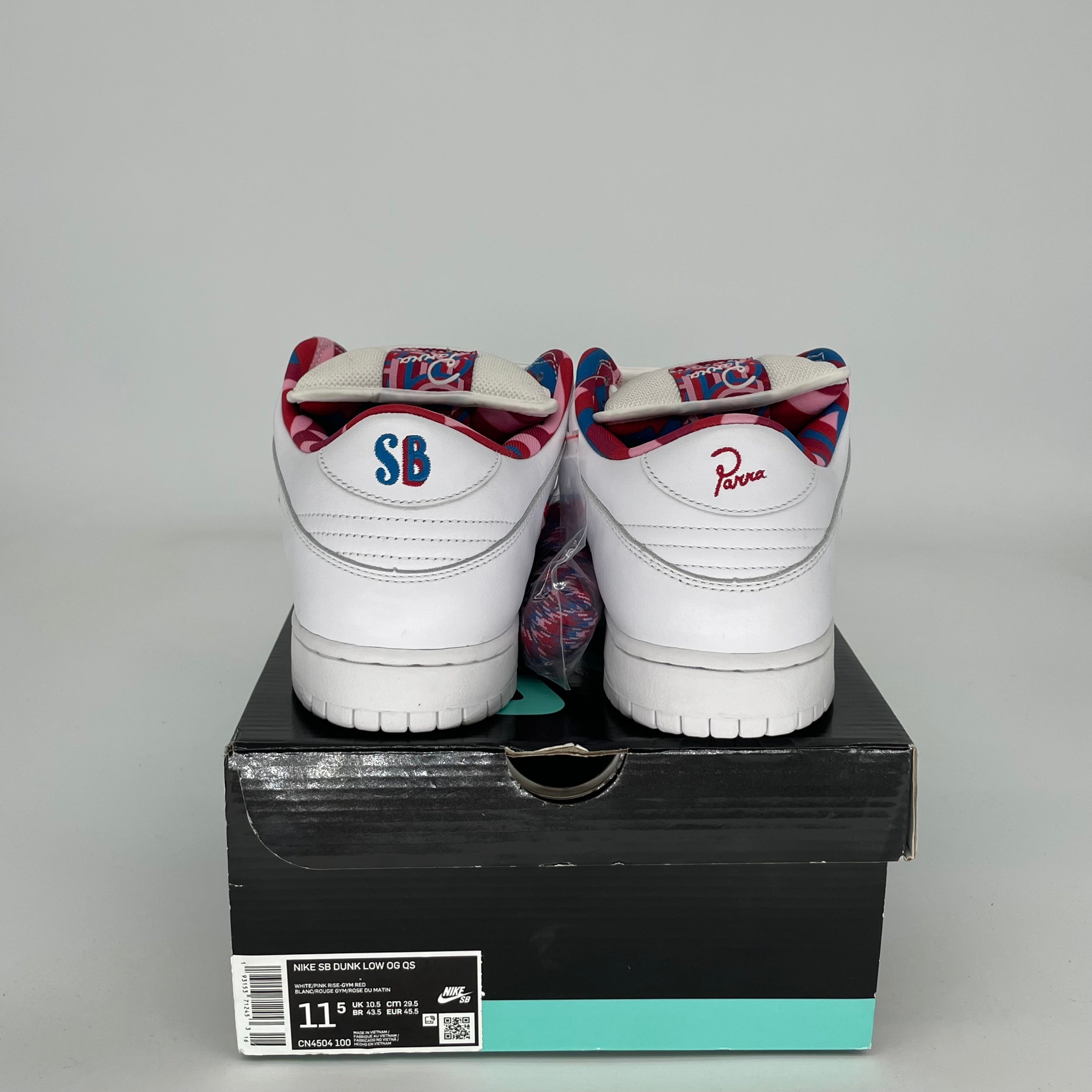 NIKE SB DUNK LOW PARRA SIZE 11.5 CN4504-100