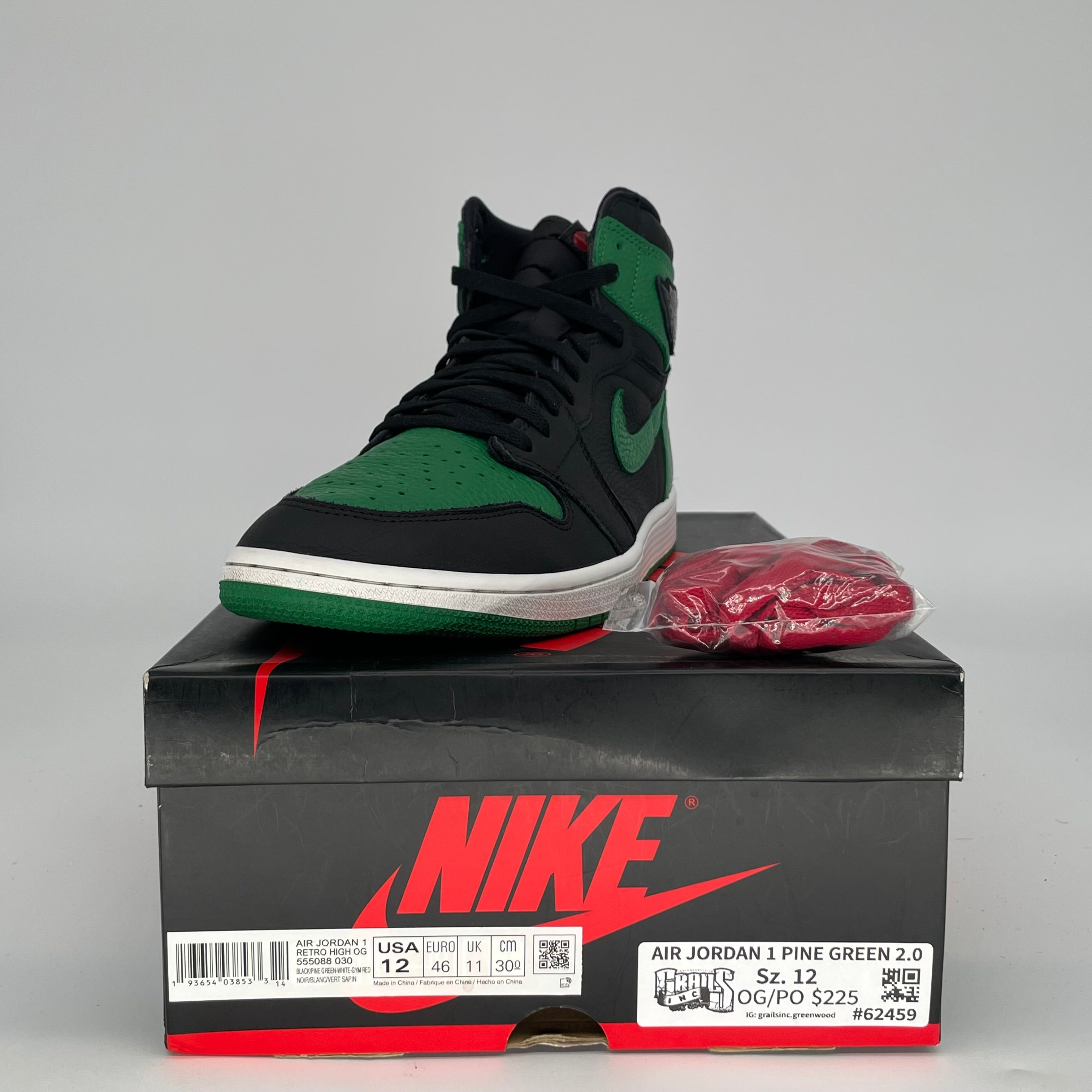 AIR JORDAN 1 PINE GREEN 2.0 SIZE 12/13.5W 555088-030
