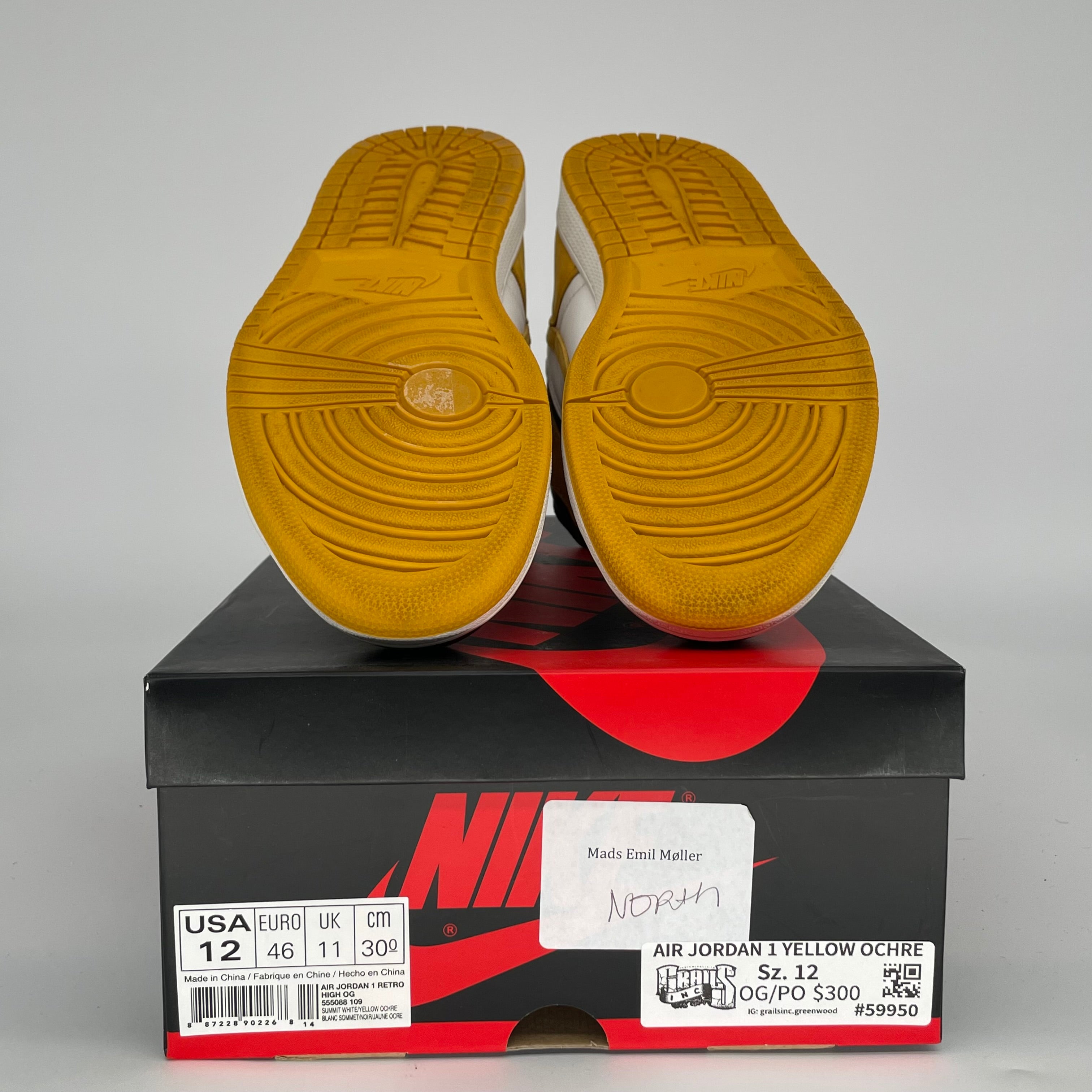 AIR JORDAN 1 YELLOW OCHER SIZE 12/13.5W 555088-109