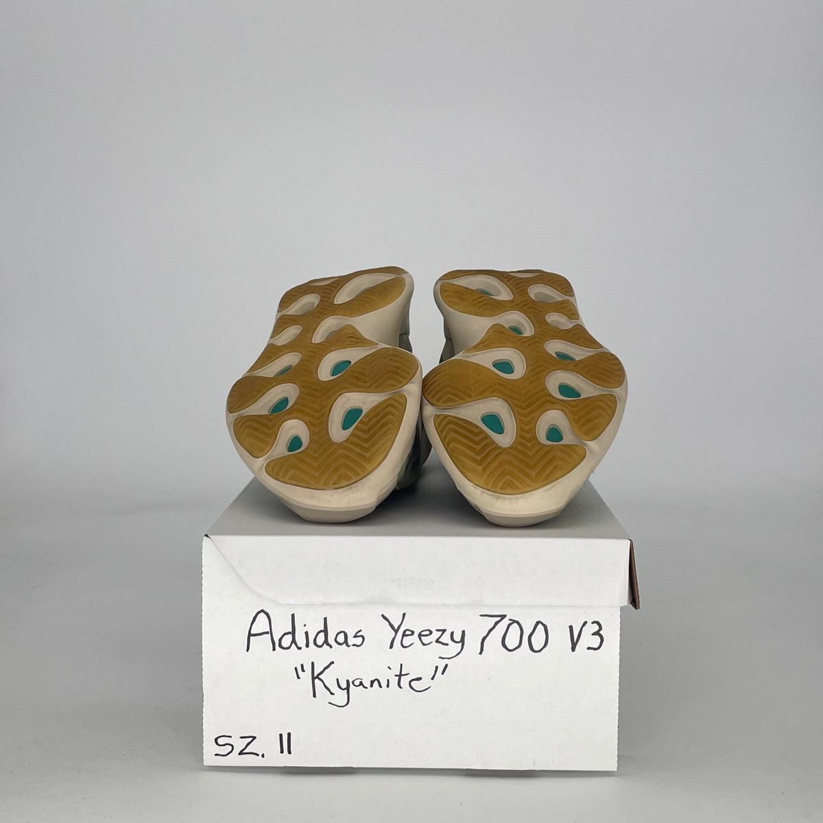 adidas Yeezy 700 V3 Kyanite