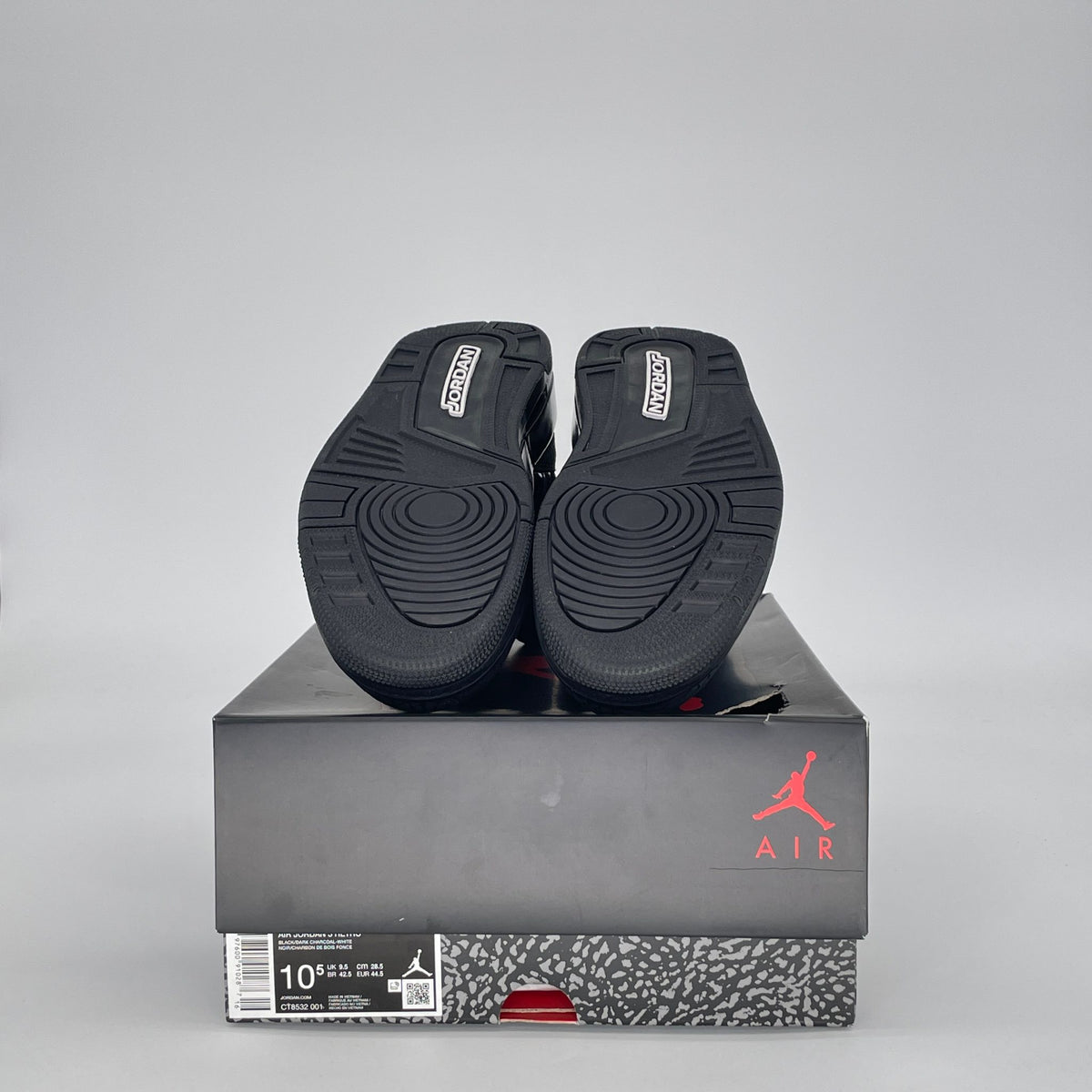 Jordan 3 Retro Black Cat (2025)