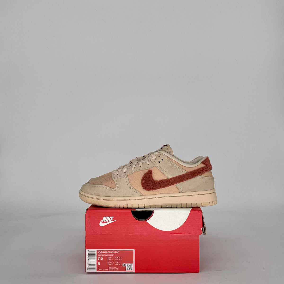 Nike Dunk Low Terry Swoosh (Women's)