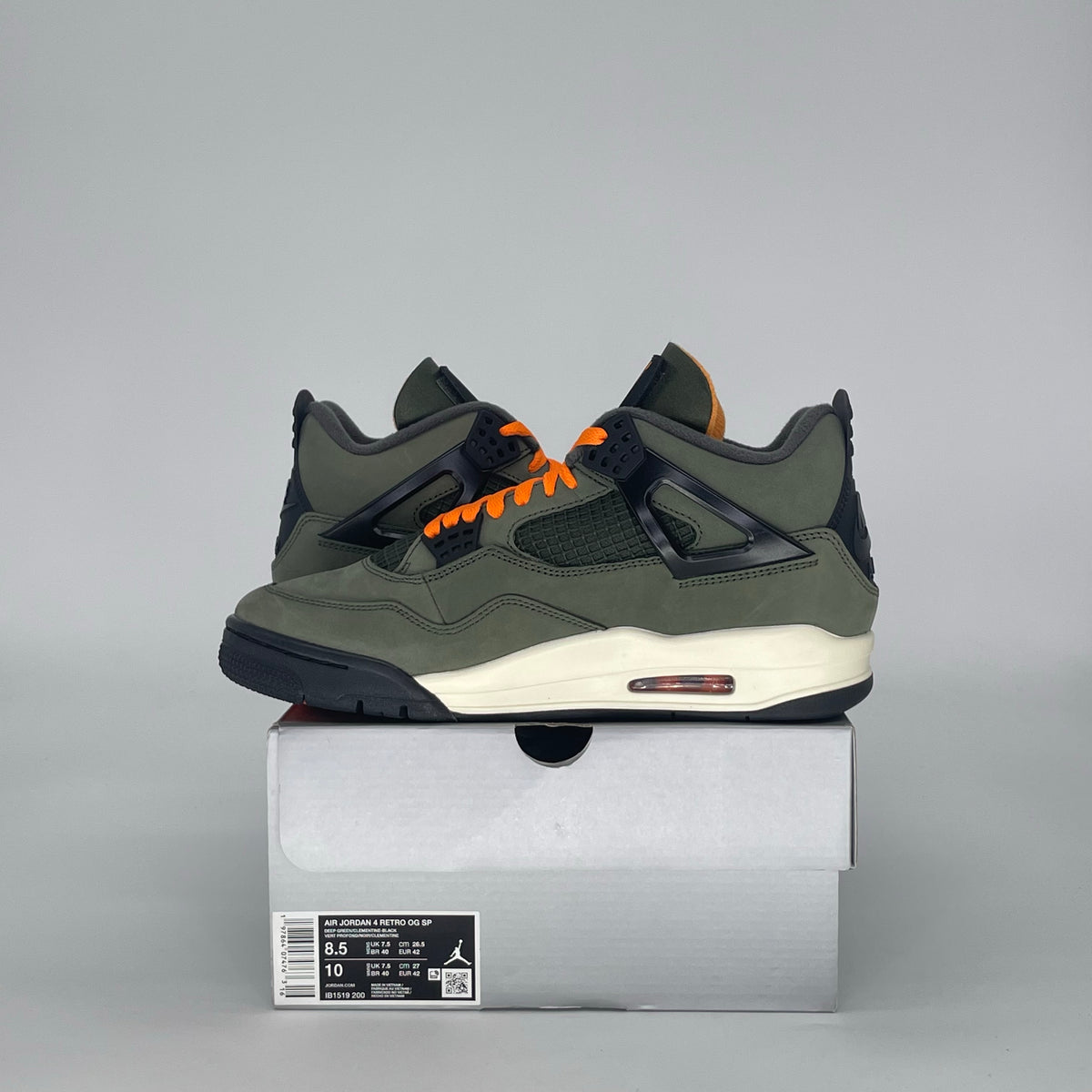 Jordan 4 Retro OG SP Undefeated (2025)