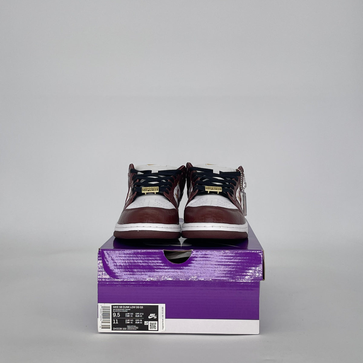 Nike SB Dunk Low Supreme Stars Barkroot Brown (2021)