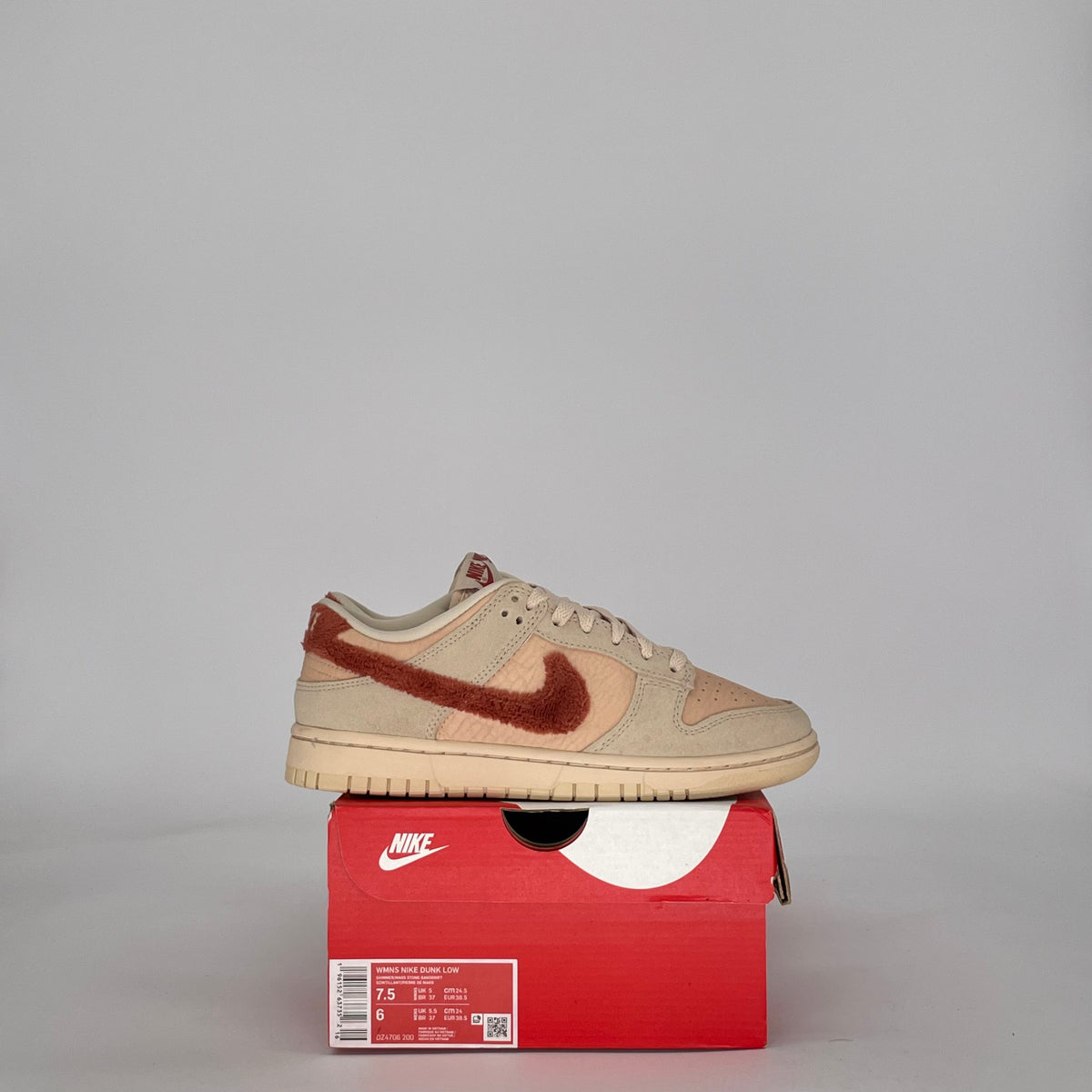 Nike Dunk Low Terry Swoosh (Women's)