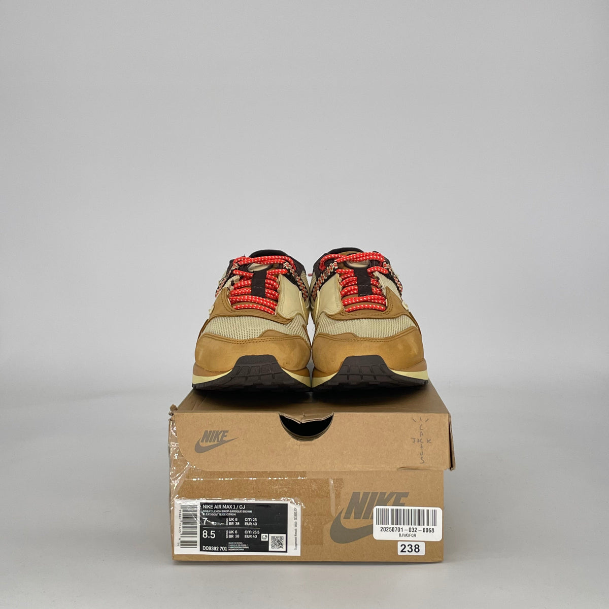 Nike Air Max 1 Travis Scott Cactus Jack Wheat Lemon Drop
